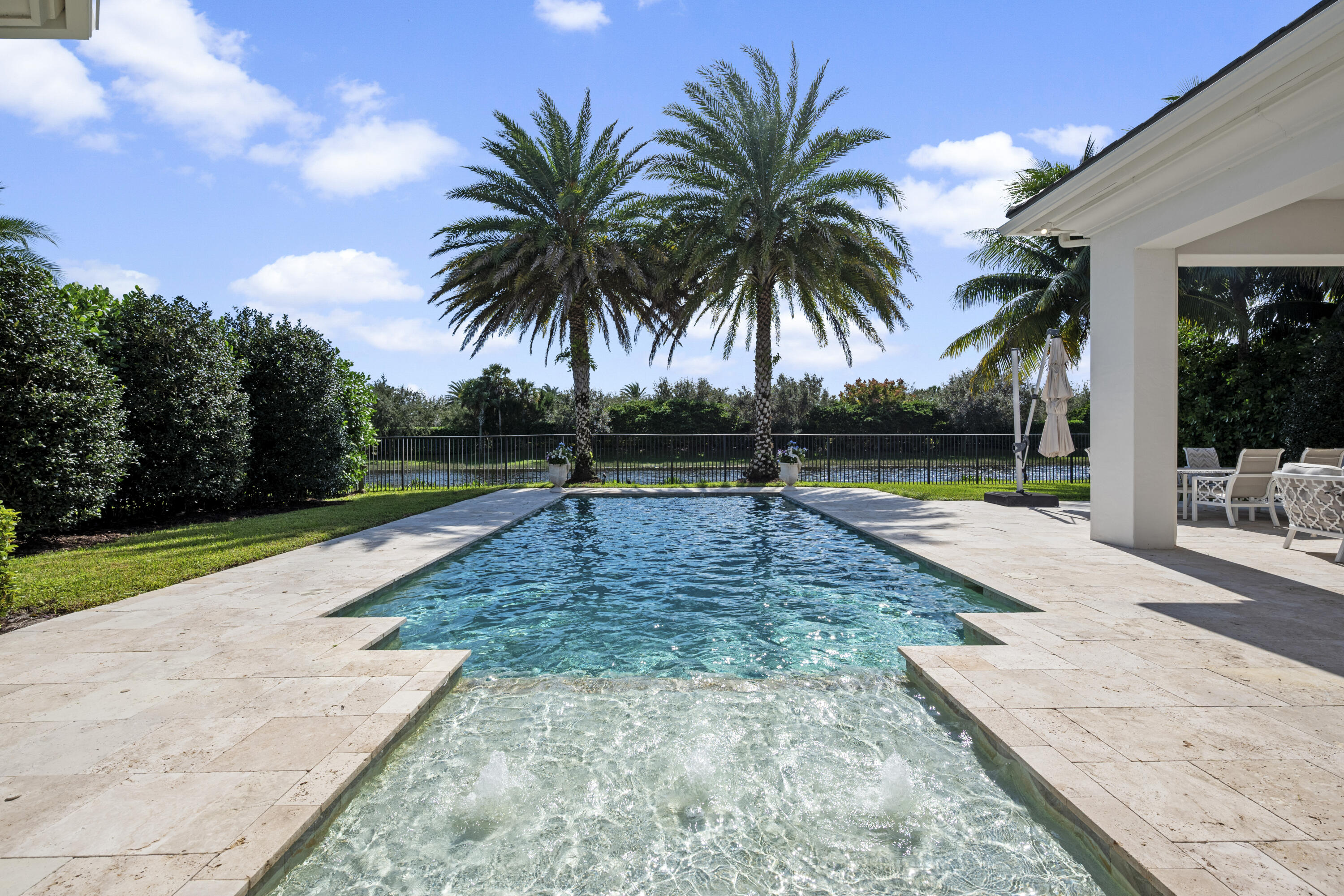 9618 Labelle Court