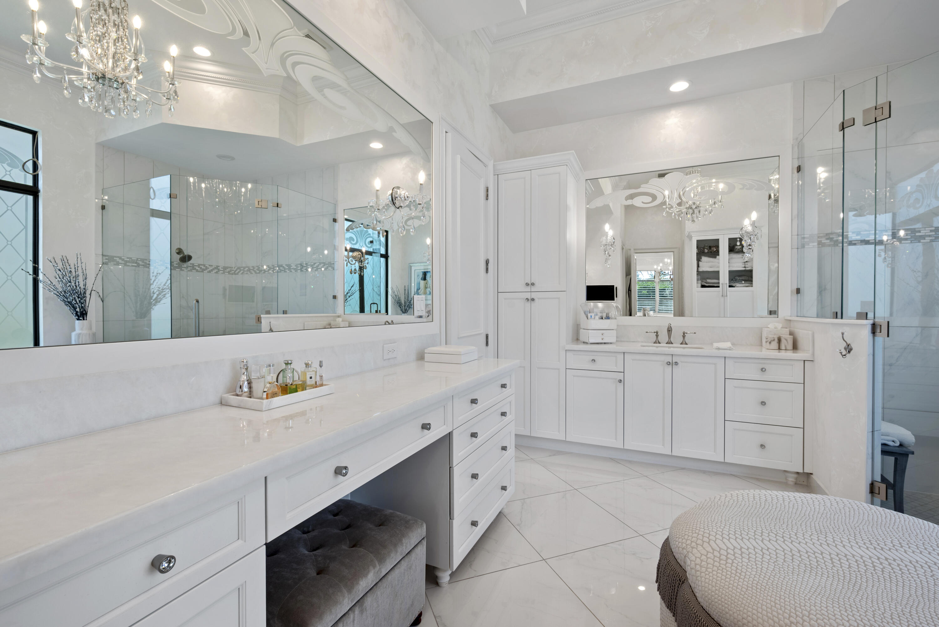 9618 Labelle Court