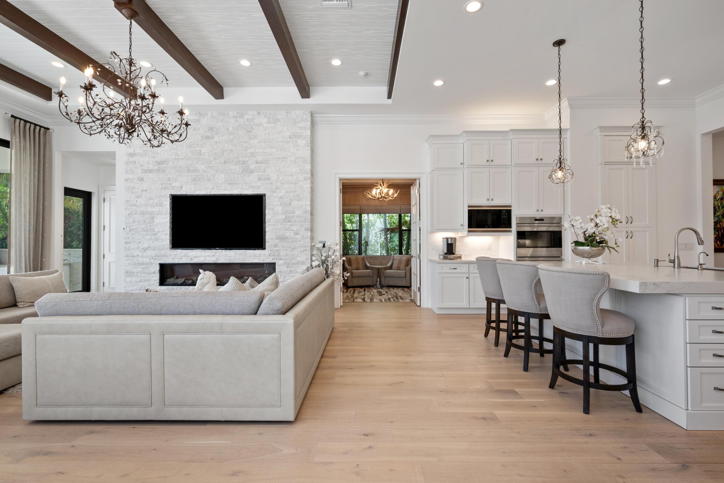 9618 Labelle Court