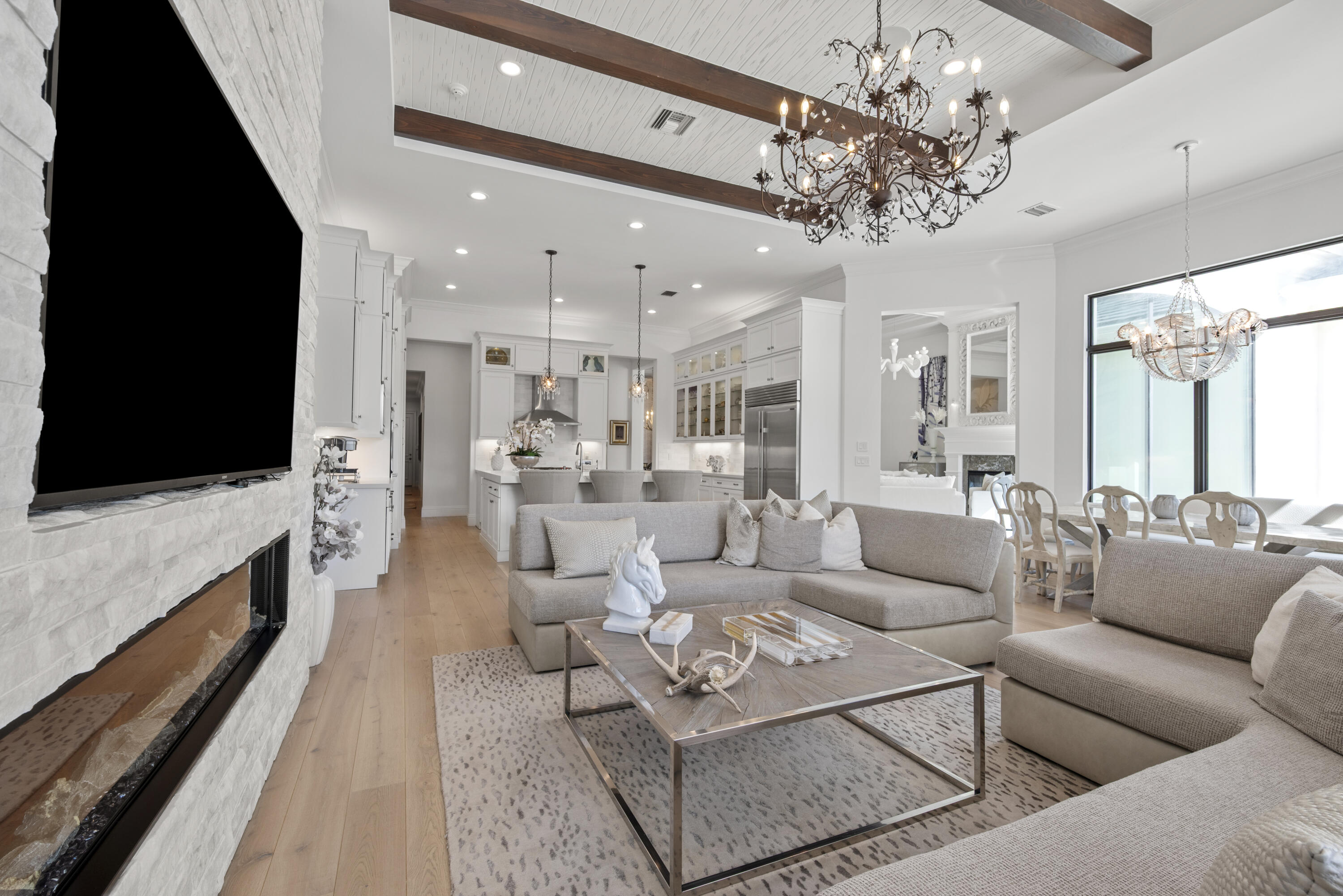 9618 Labelle Court