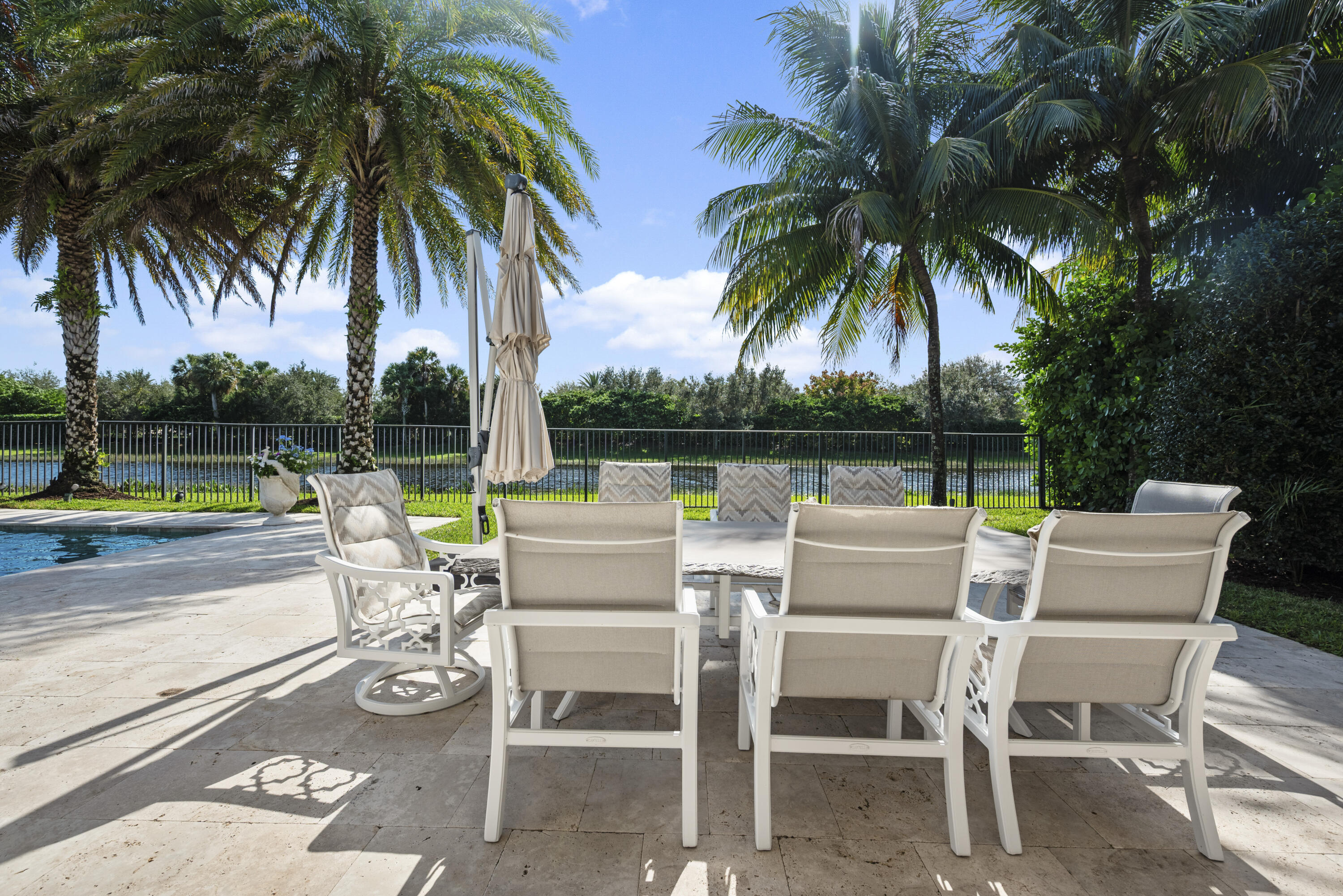 9618 Labelle Court