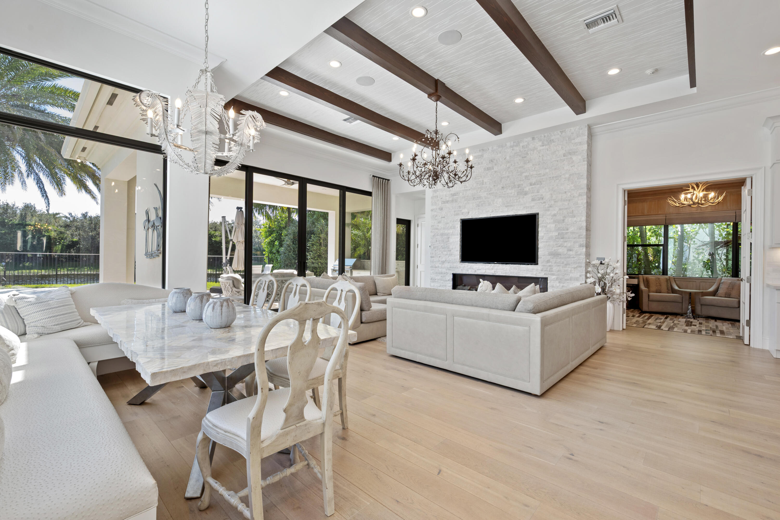 9618 Labelle Court