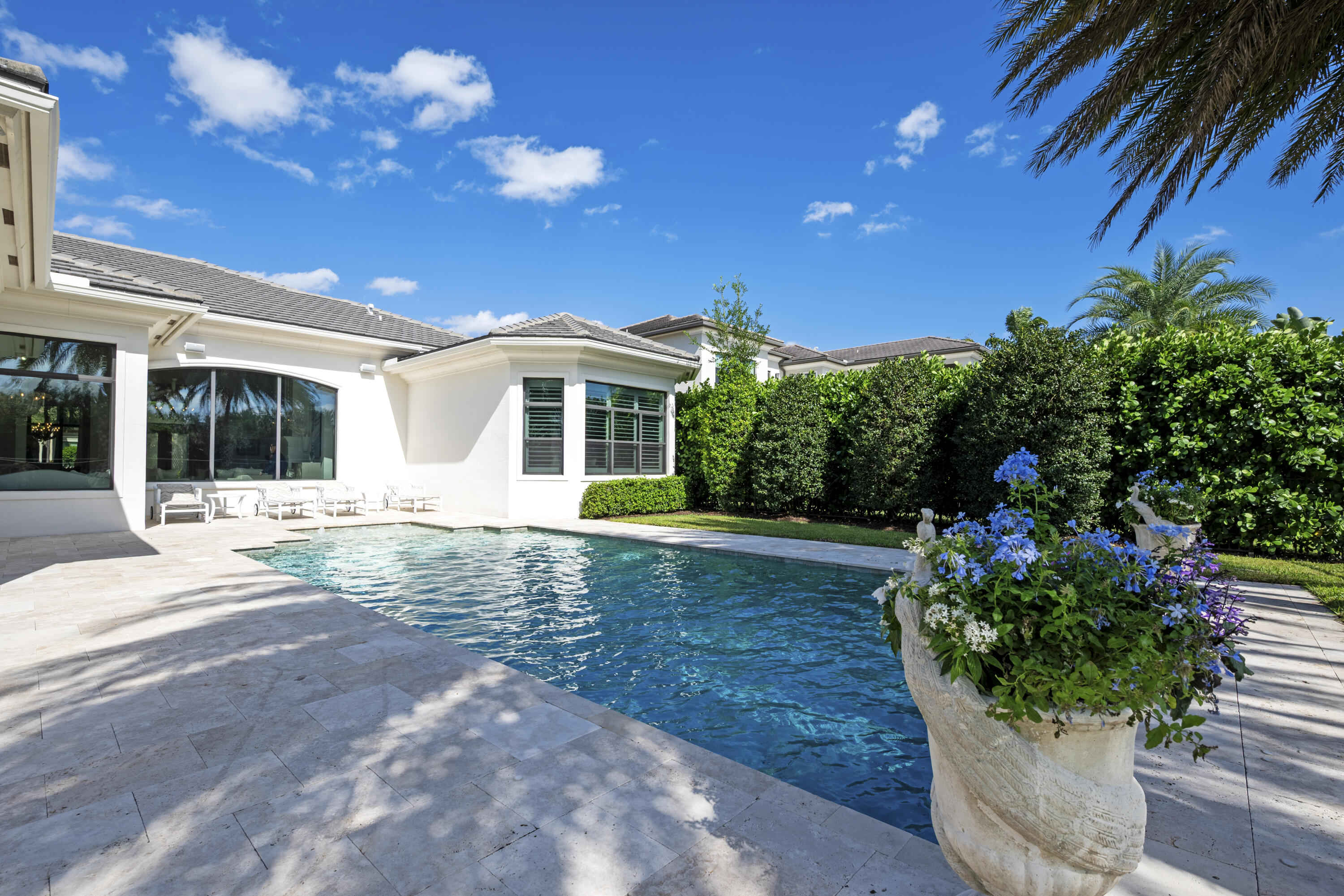 9618 Labelle Court