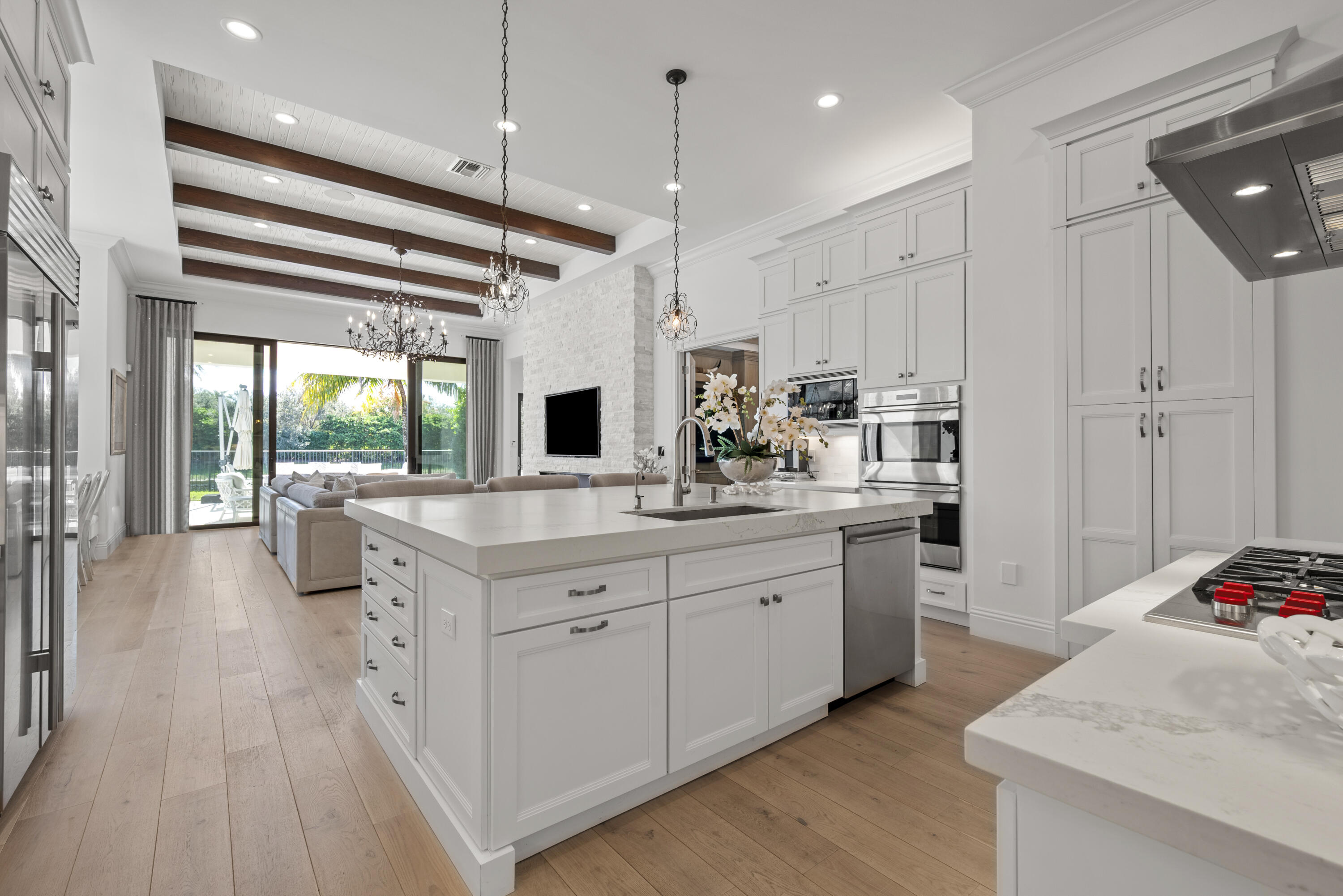 9618 Labelle Court