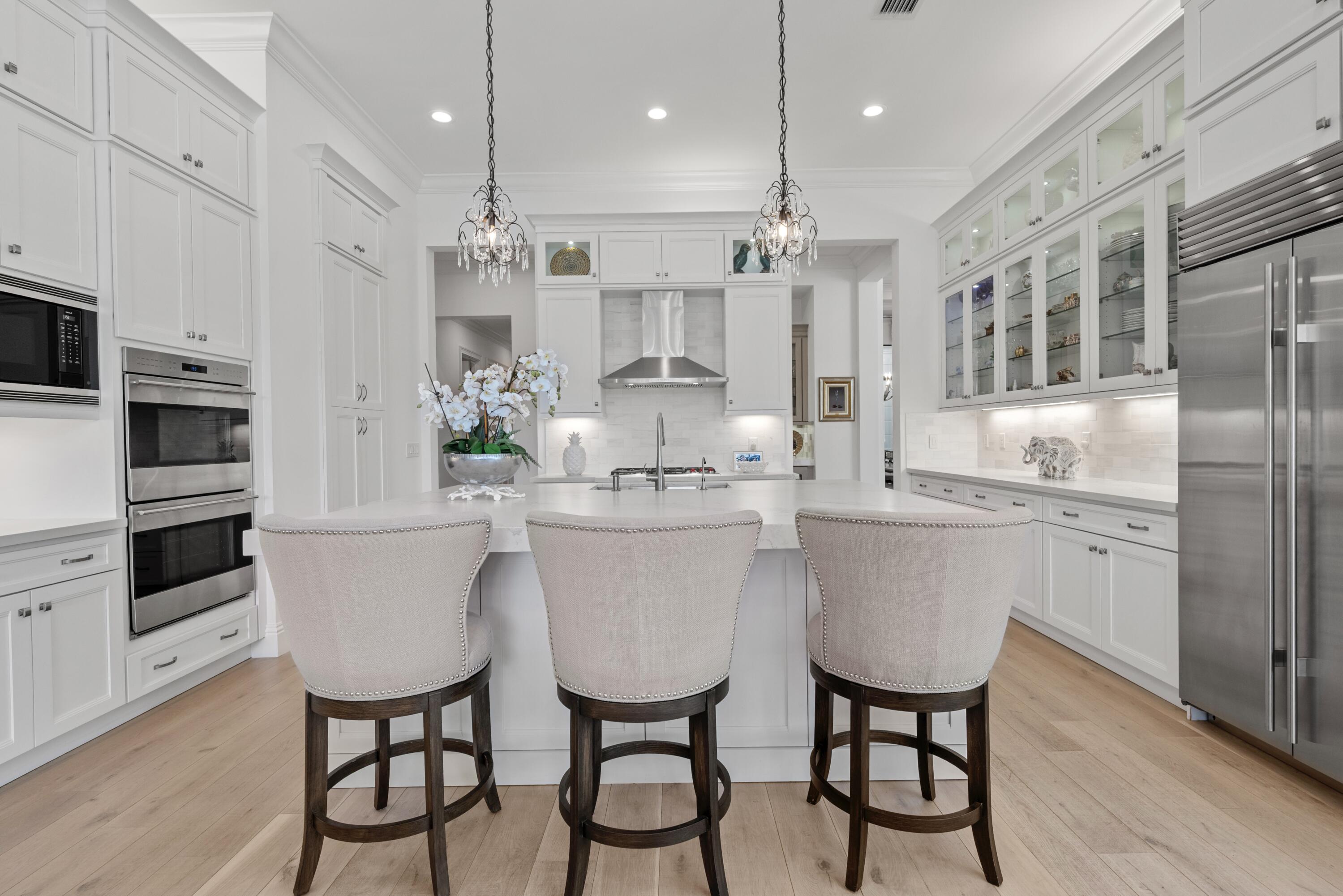 9618 Labelle Court