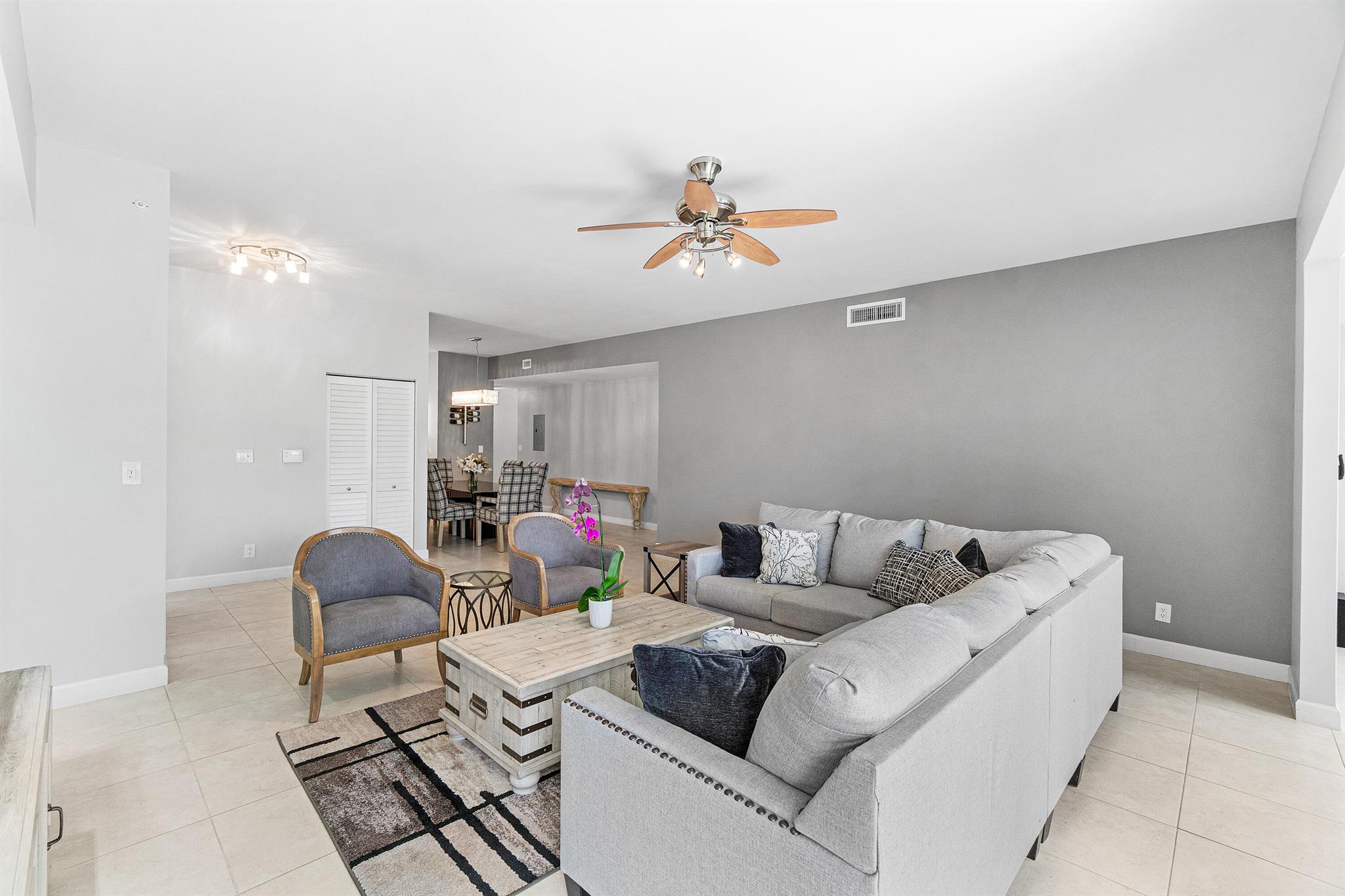 5166 Lake Catalina Drive C