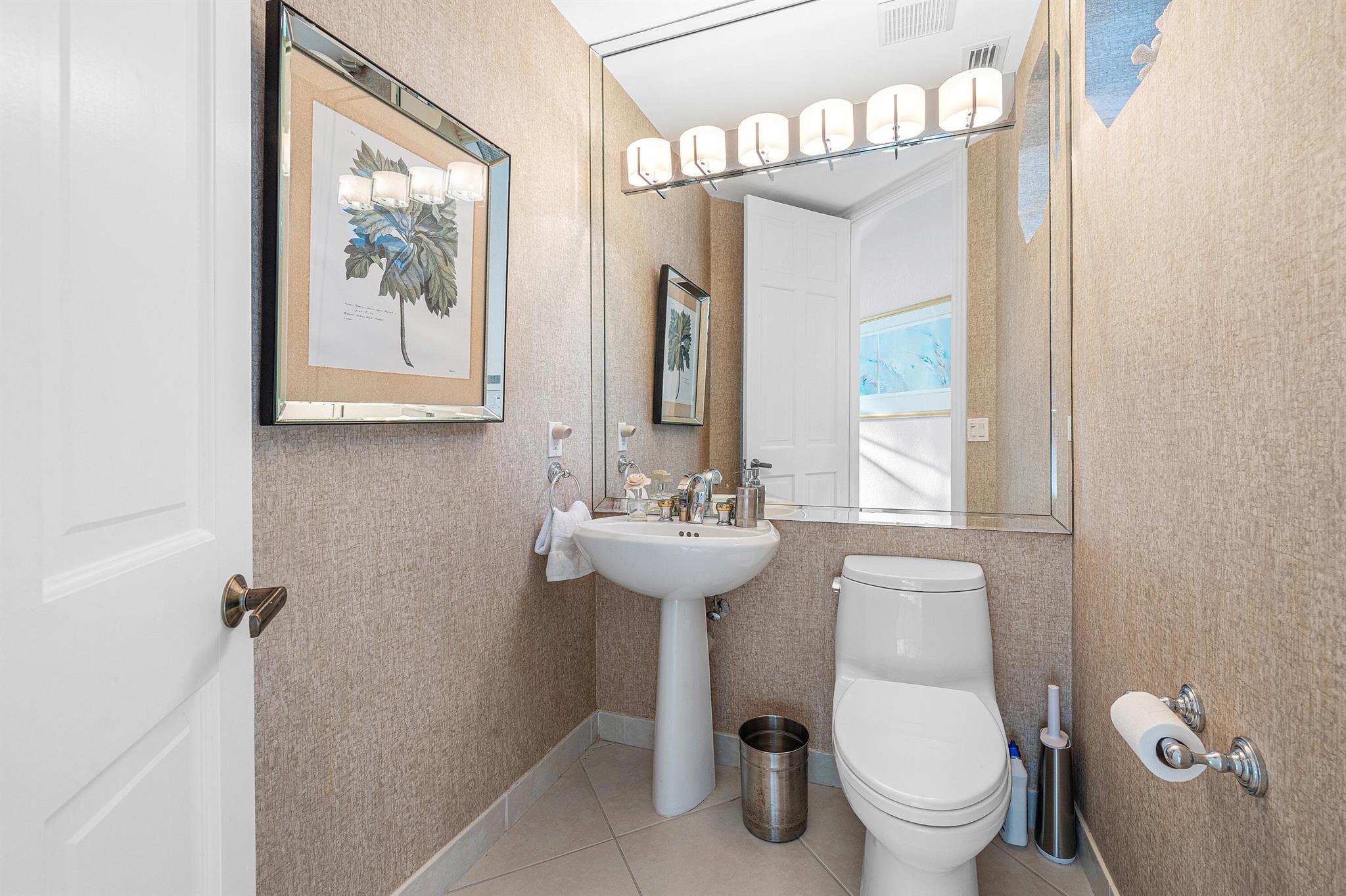 16815 Knightsbridge Lane