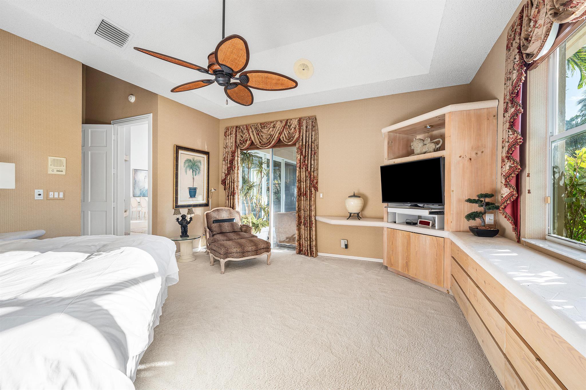 16815 Knightsbridge Lane