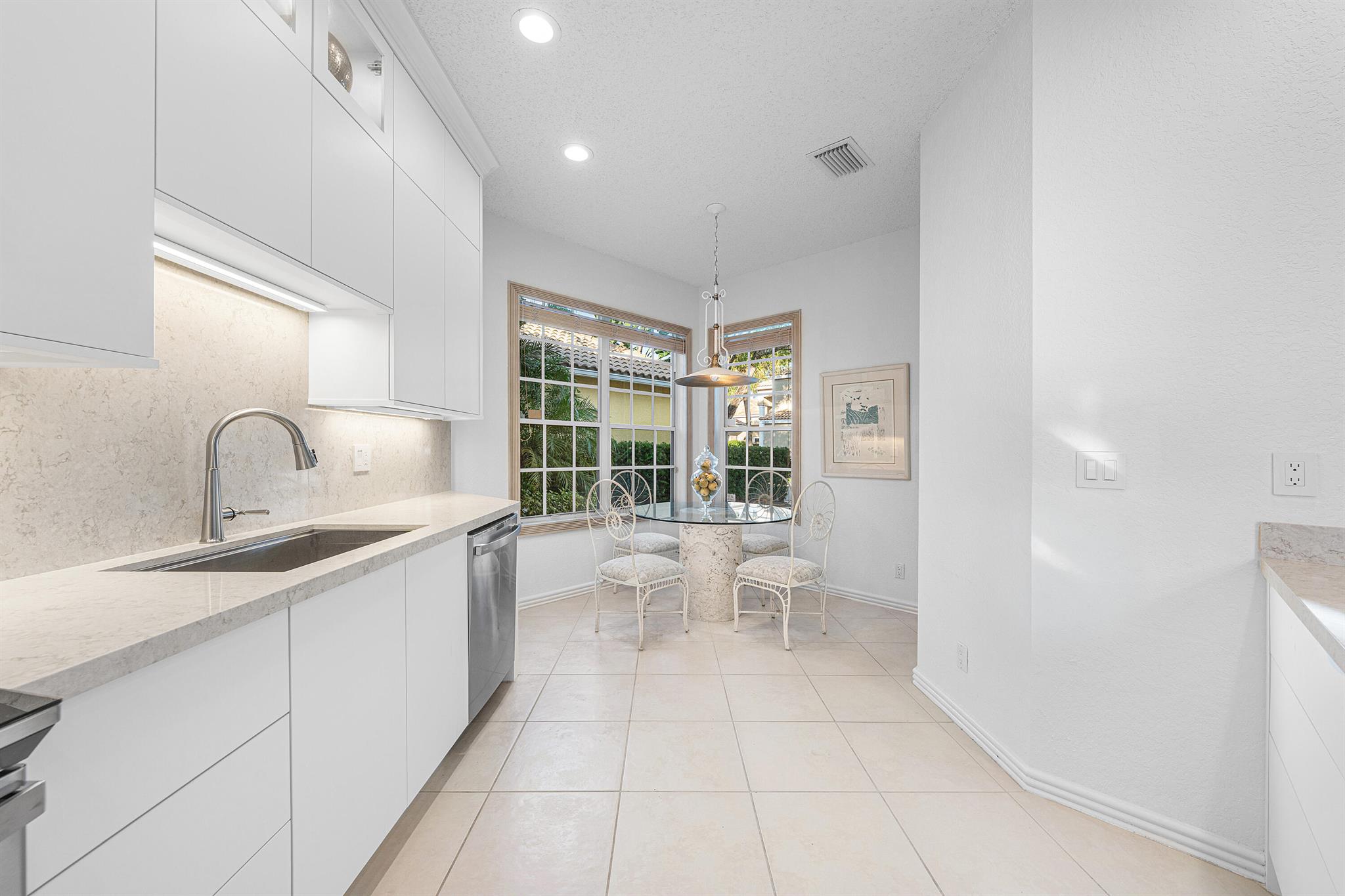 16815 Knightsbridge Lane