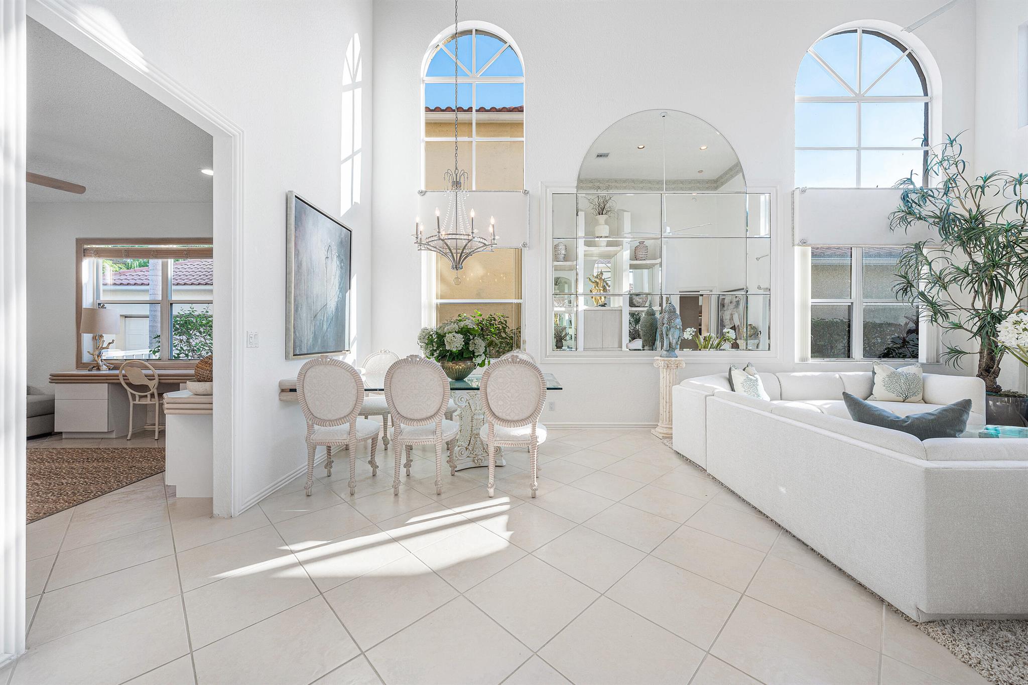 16815 Knightsbridge Lane