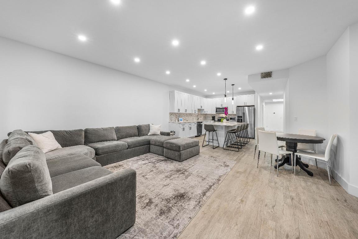 6229 Graycliff Drive A, Boca Raton Unit: A