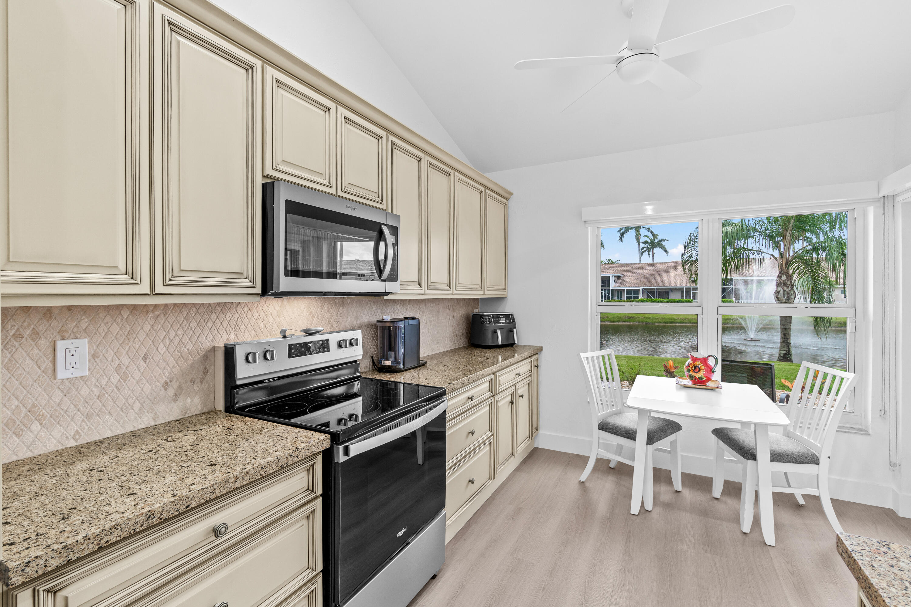 5097 Windsor Parke Drive
