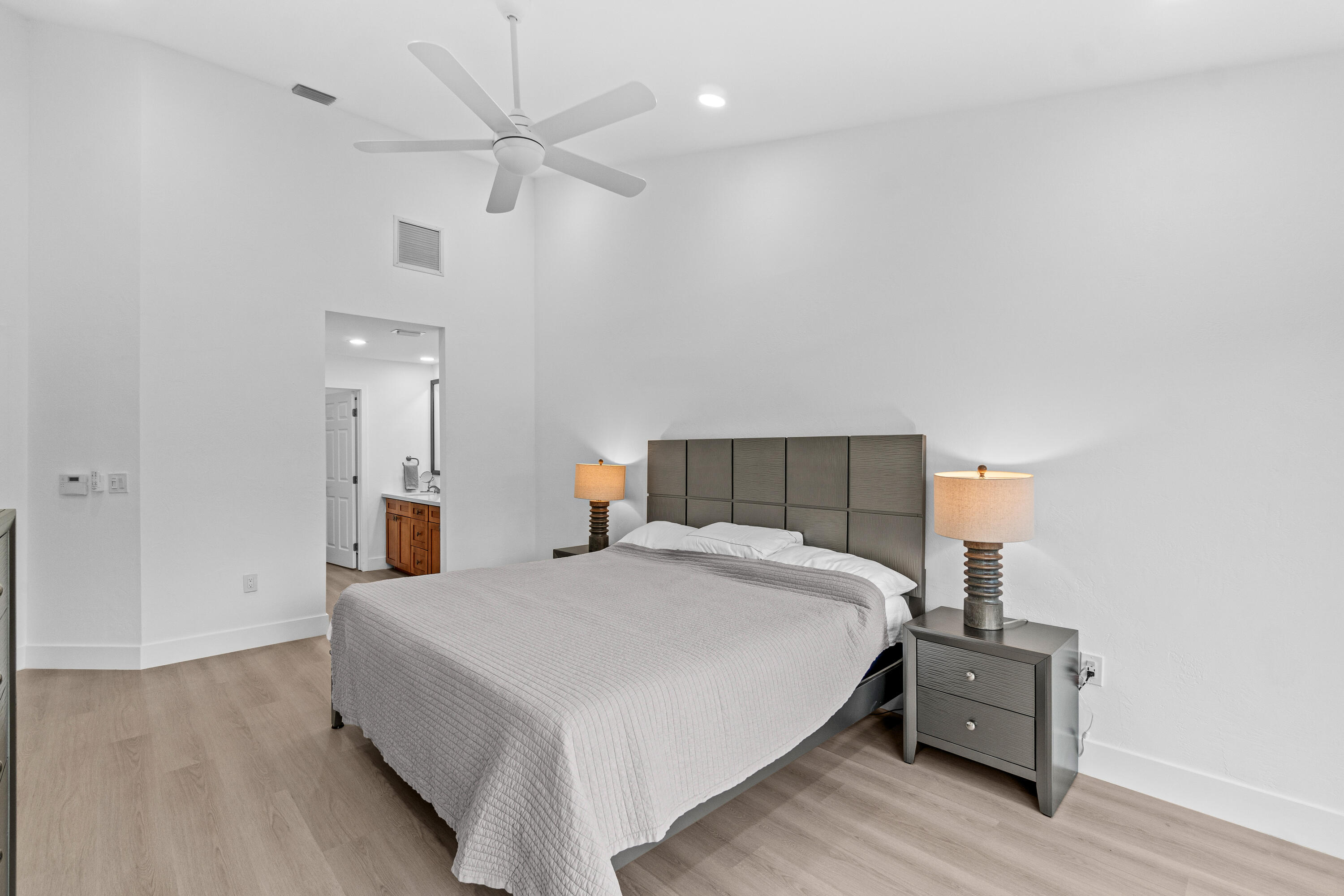 5097 Windsor Parke Drive