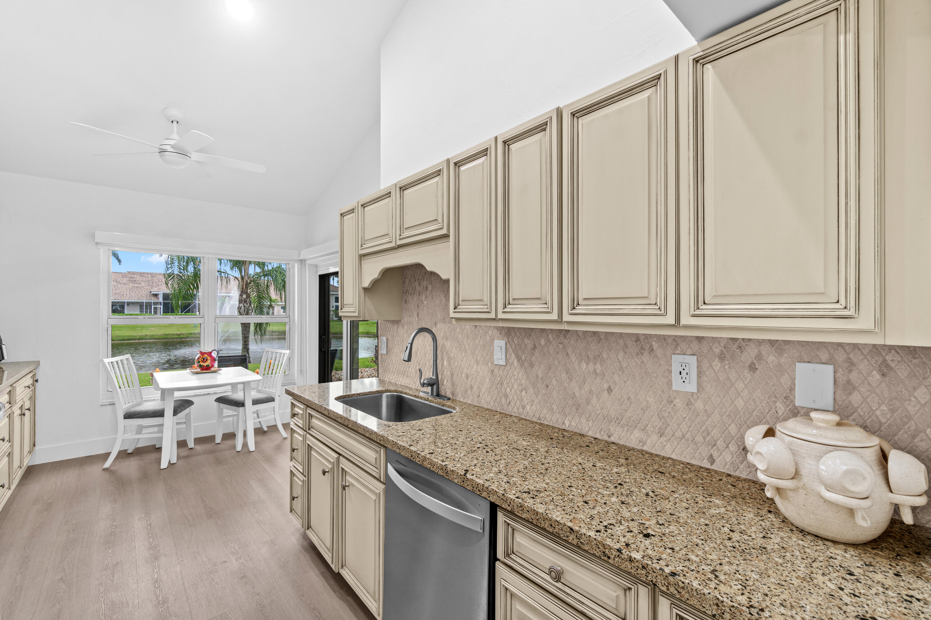 5097 Windsor Parke Drive