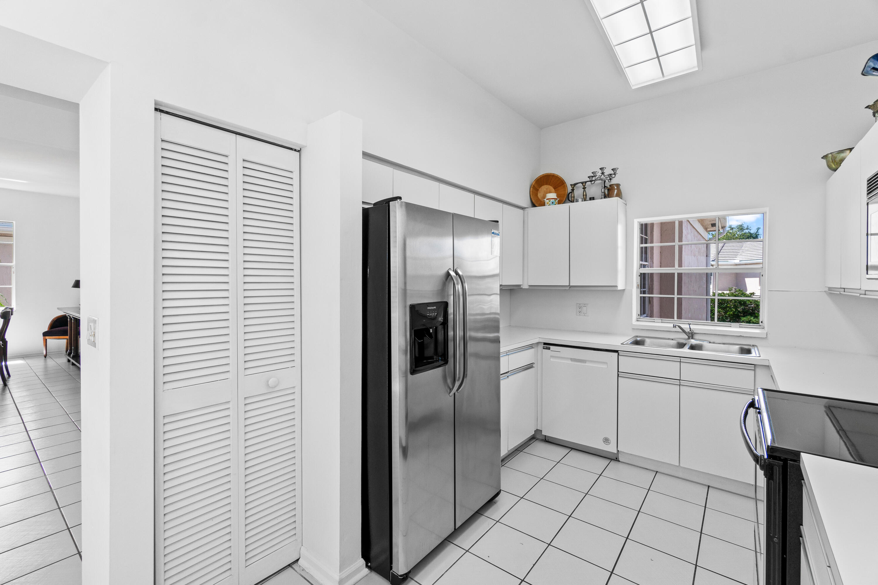 5142 Lake Catalina Drive B