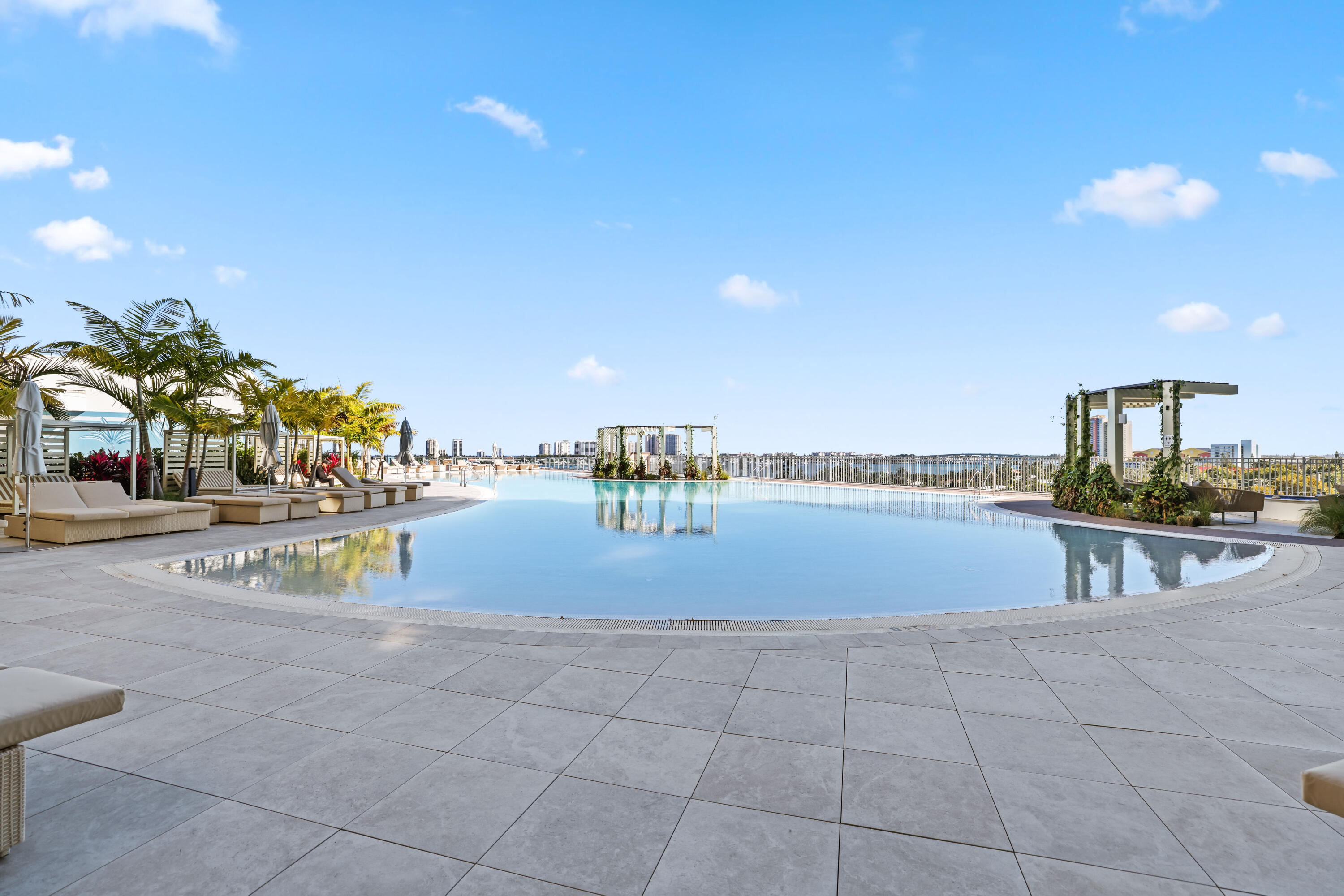 220 Lake Shore Drive 1823