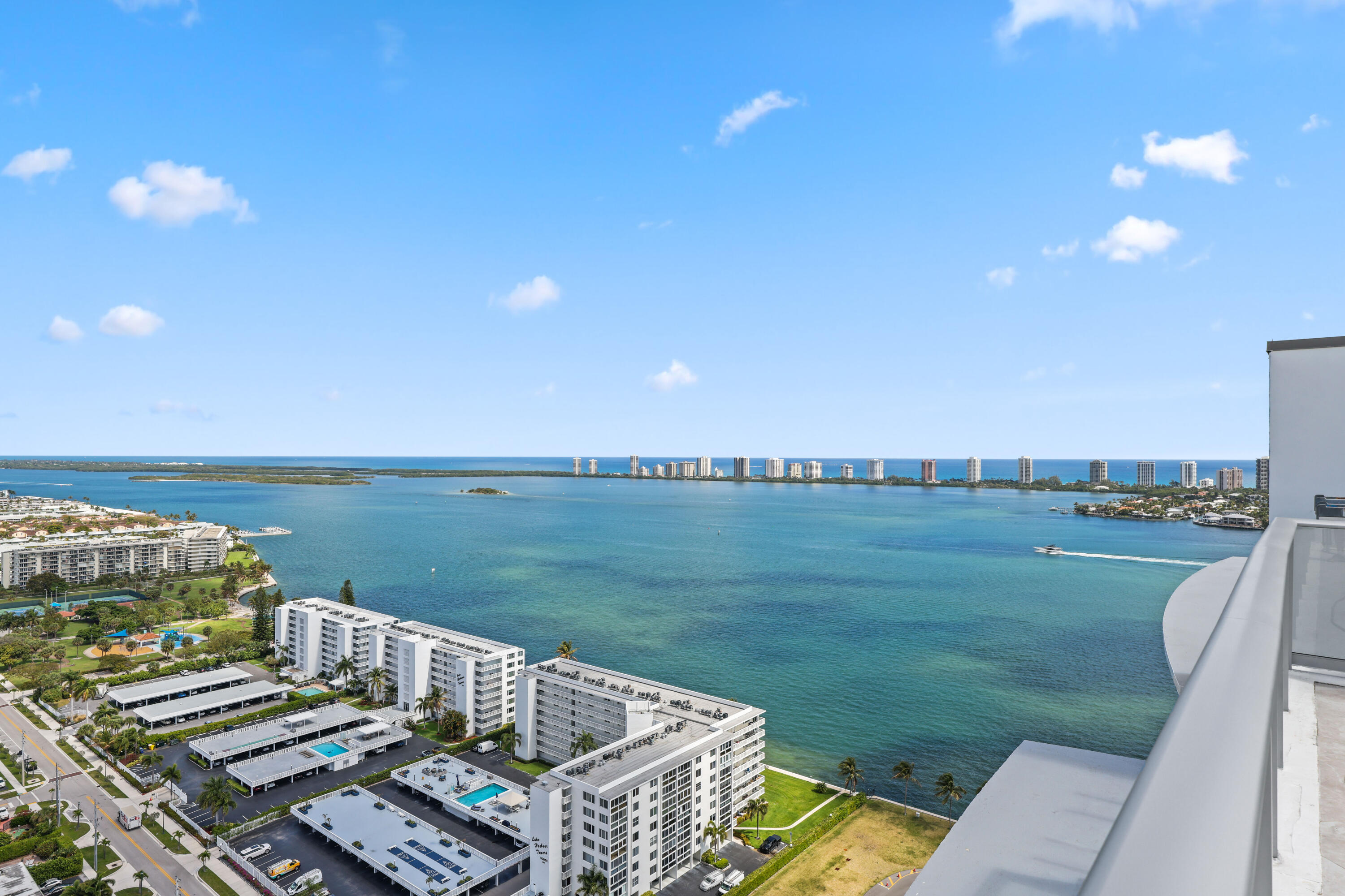 220 Lake Shore Drive 1823