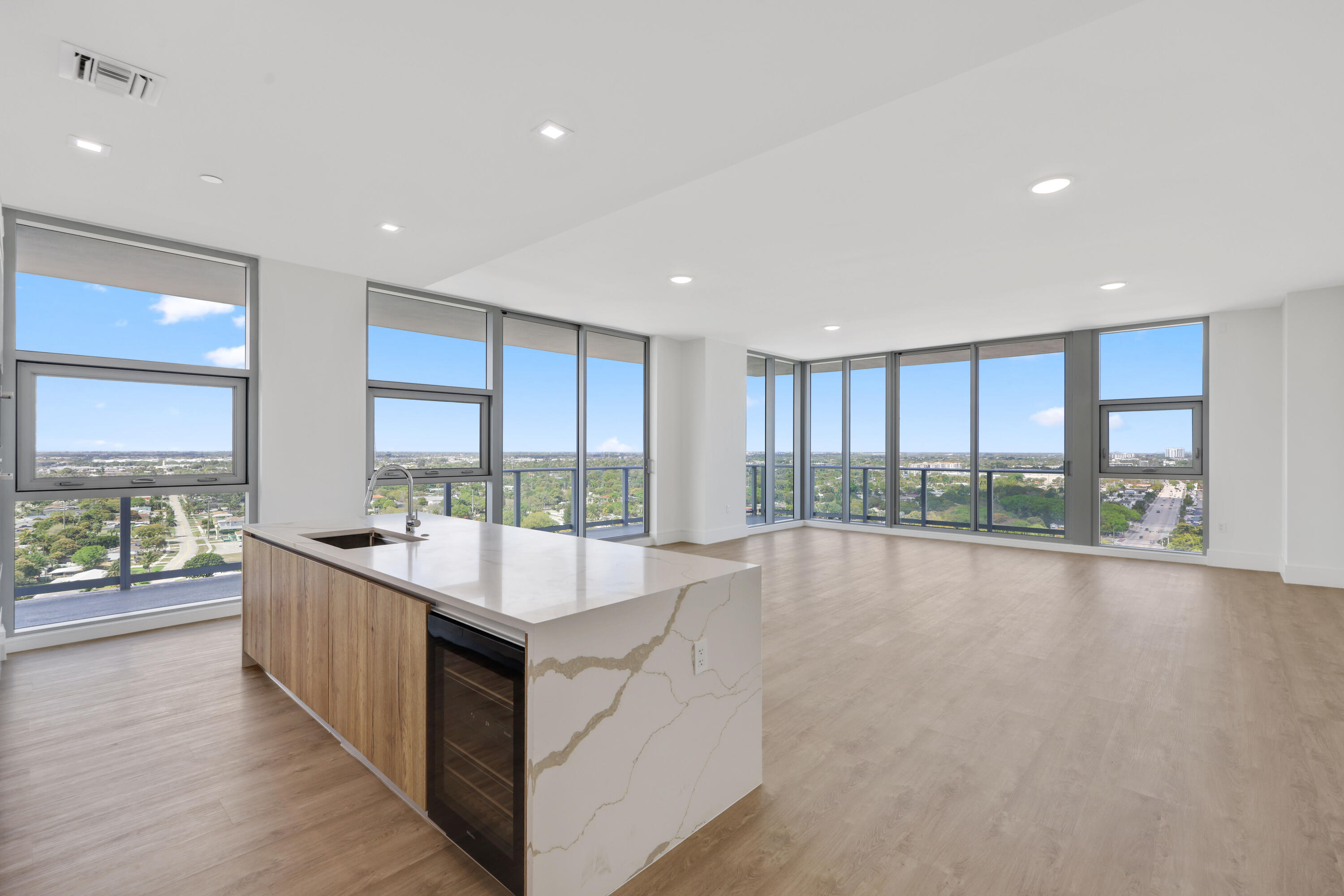 220 Lake Shore Drive 1823