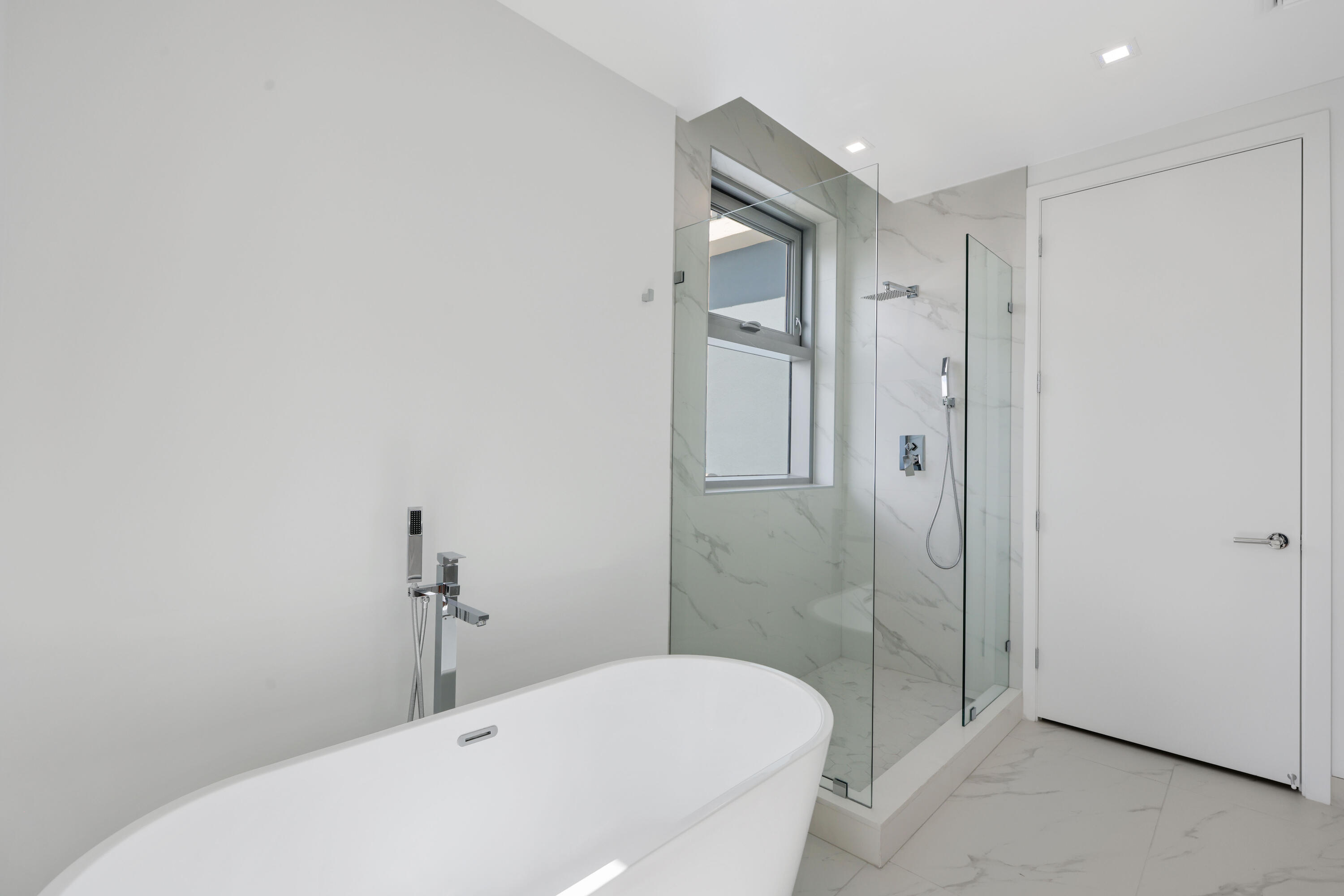 220 Lake Shore Drive 1823