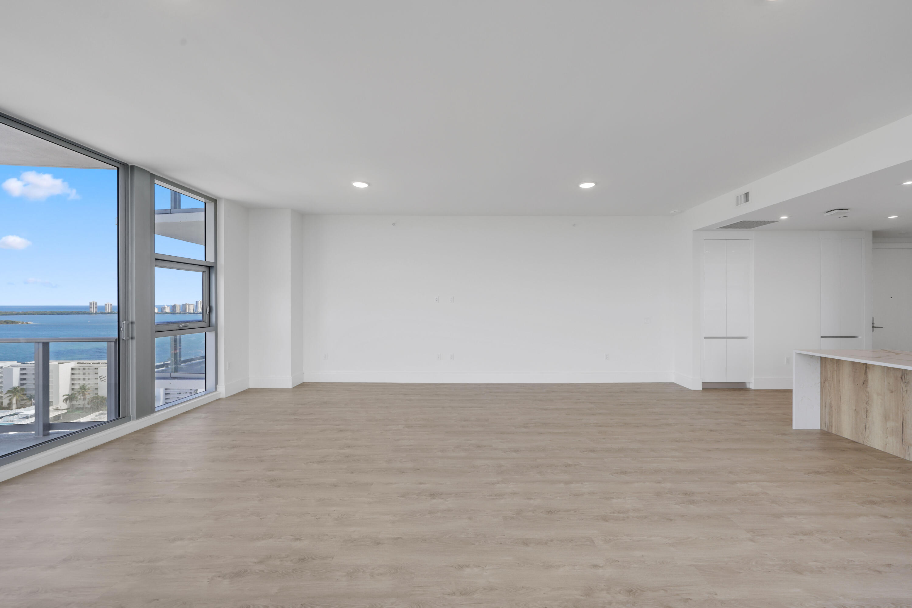 220 Lake Shore Drive 1823