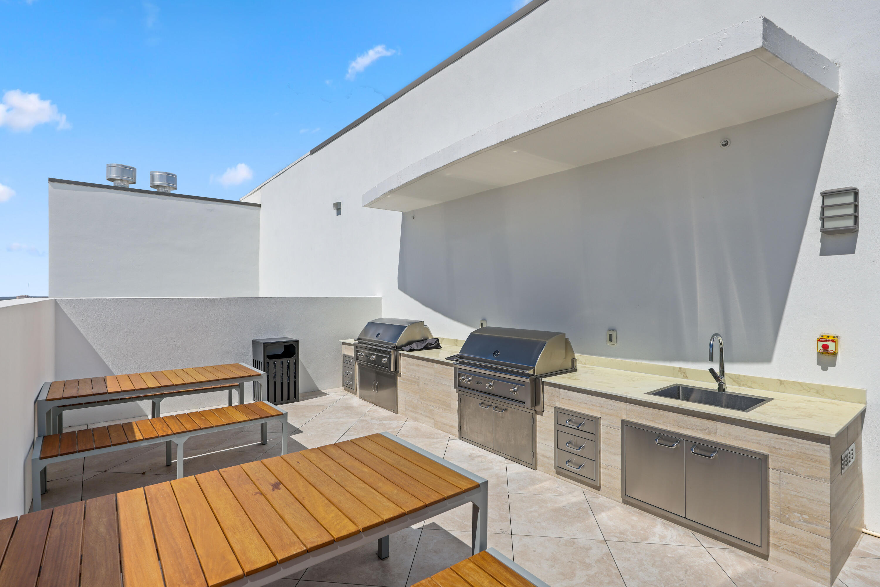 220 Lake Shore Drive 1823