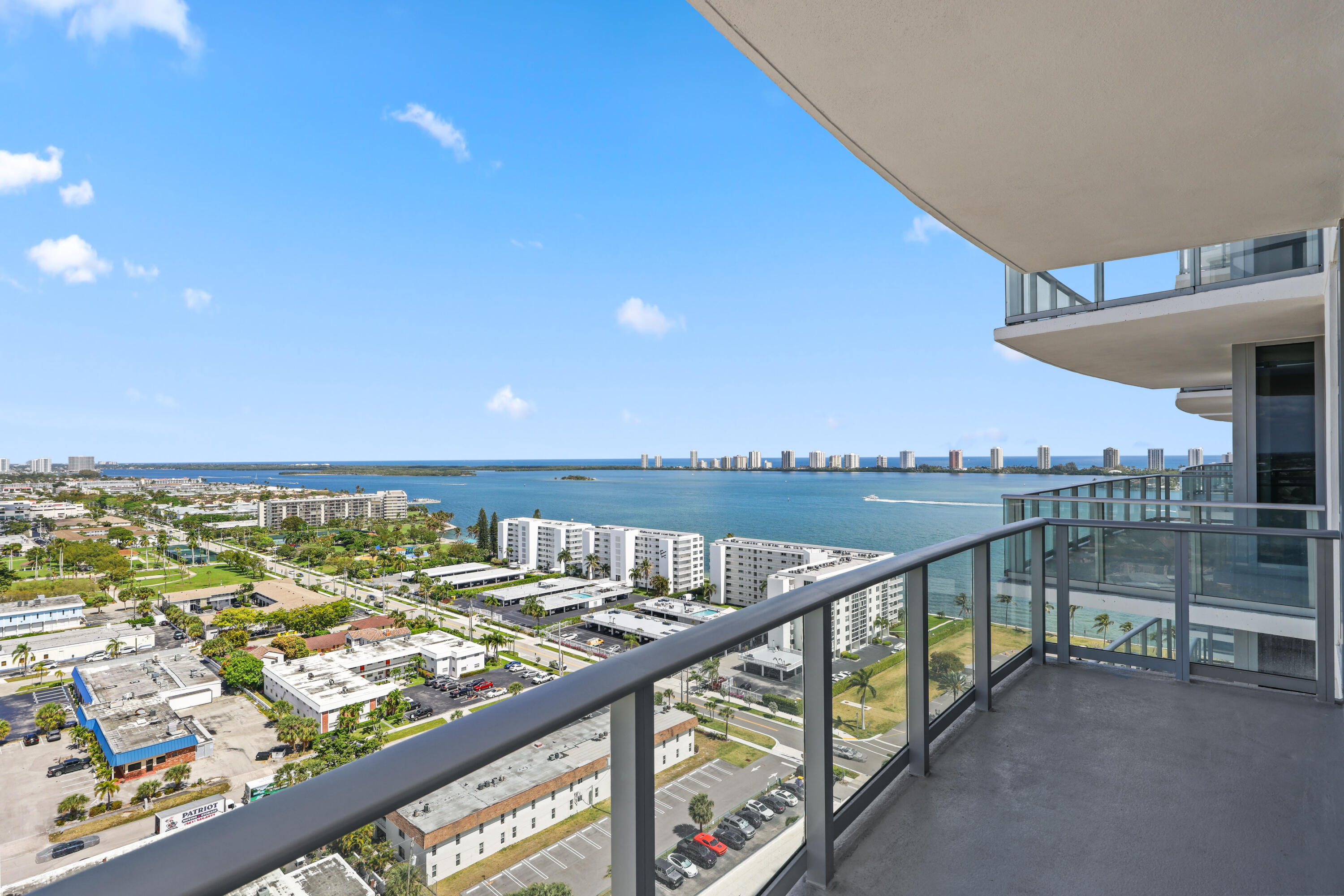 220 Lake Shore Drive 1823