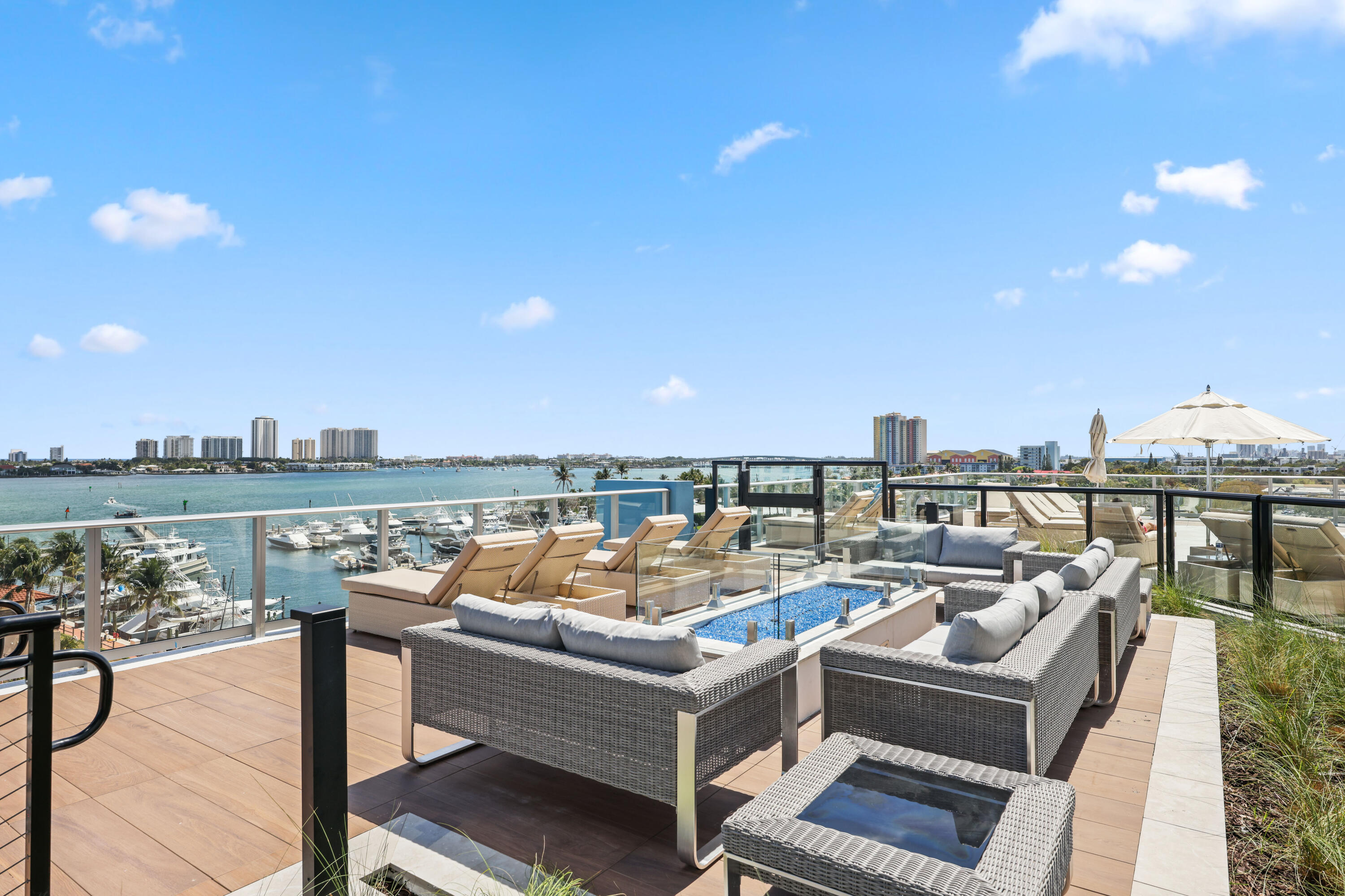 220 Lake Shore Drive 1823