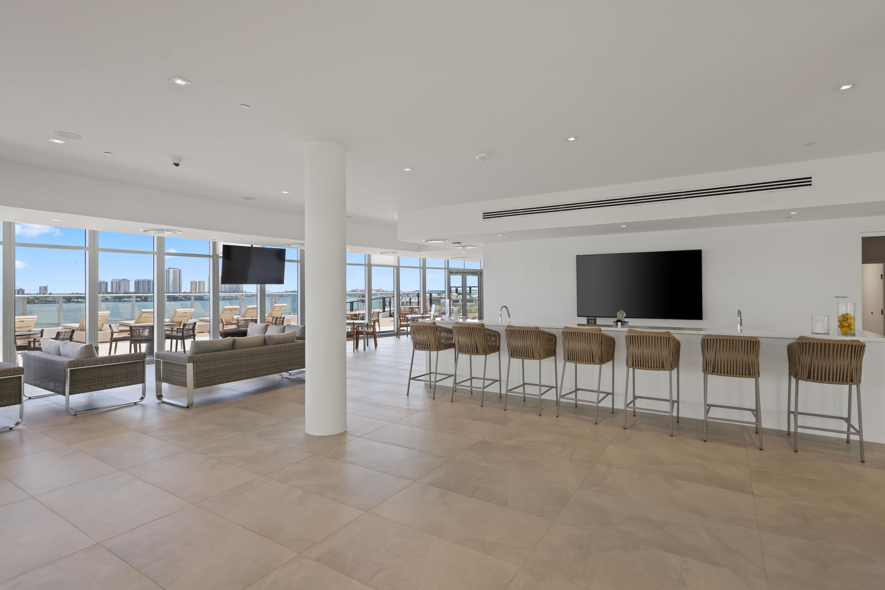 220 Lake Shore Drive 1823