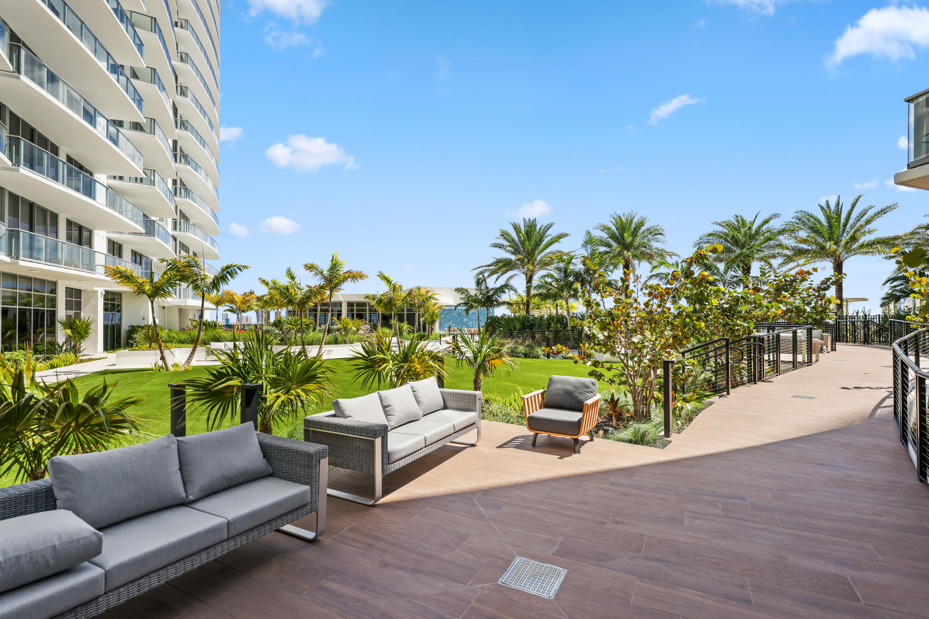 220 Lake Shore Drive 1823