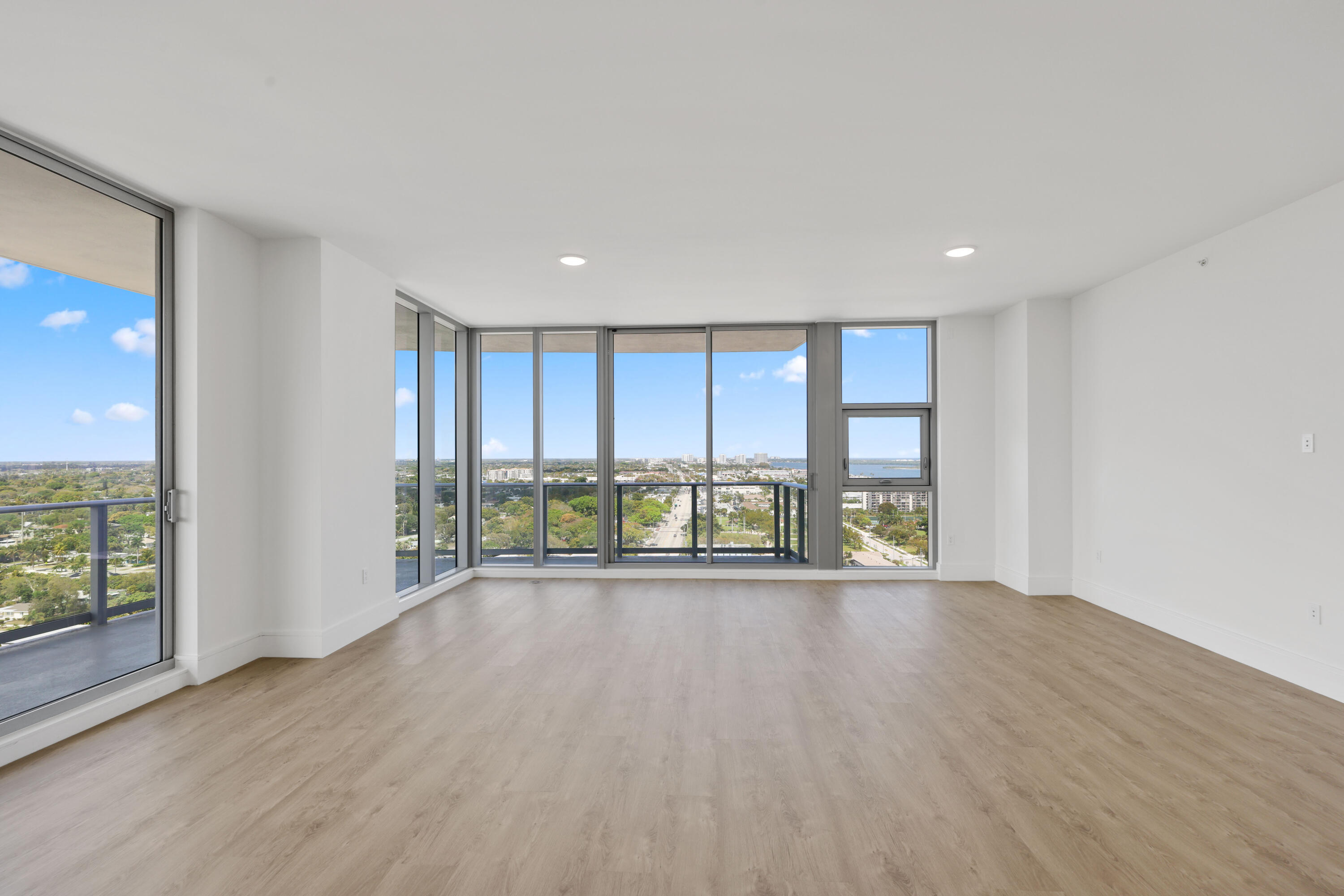 220 Lake Shore Drive 1823