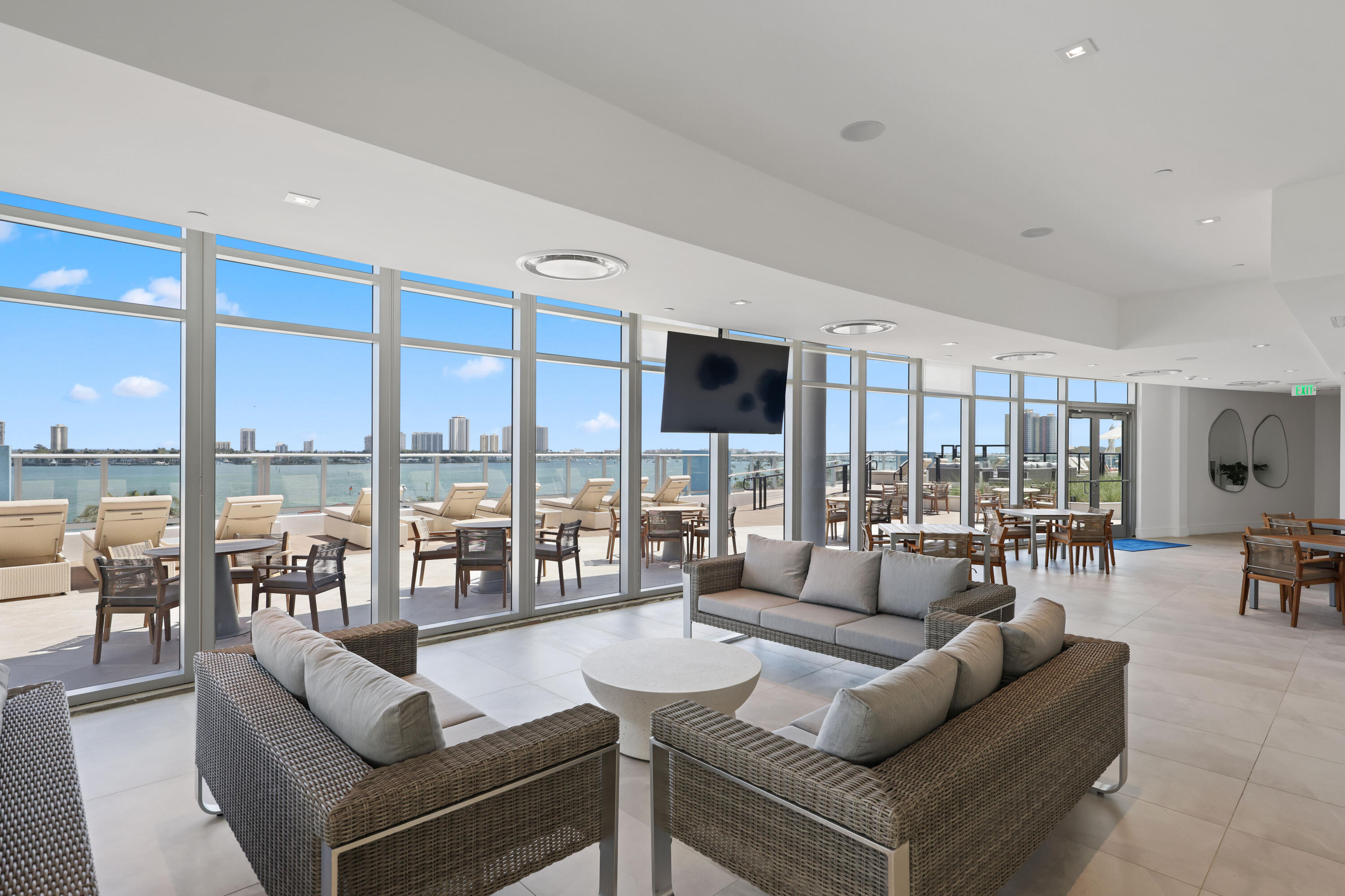 220 Lake Shore Drive 1823