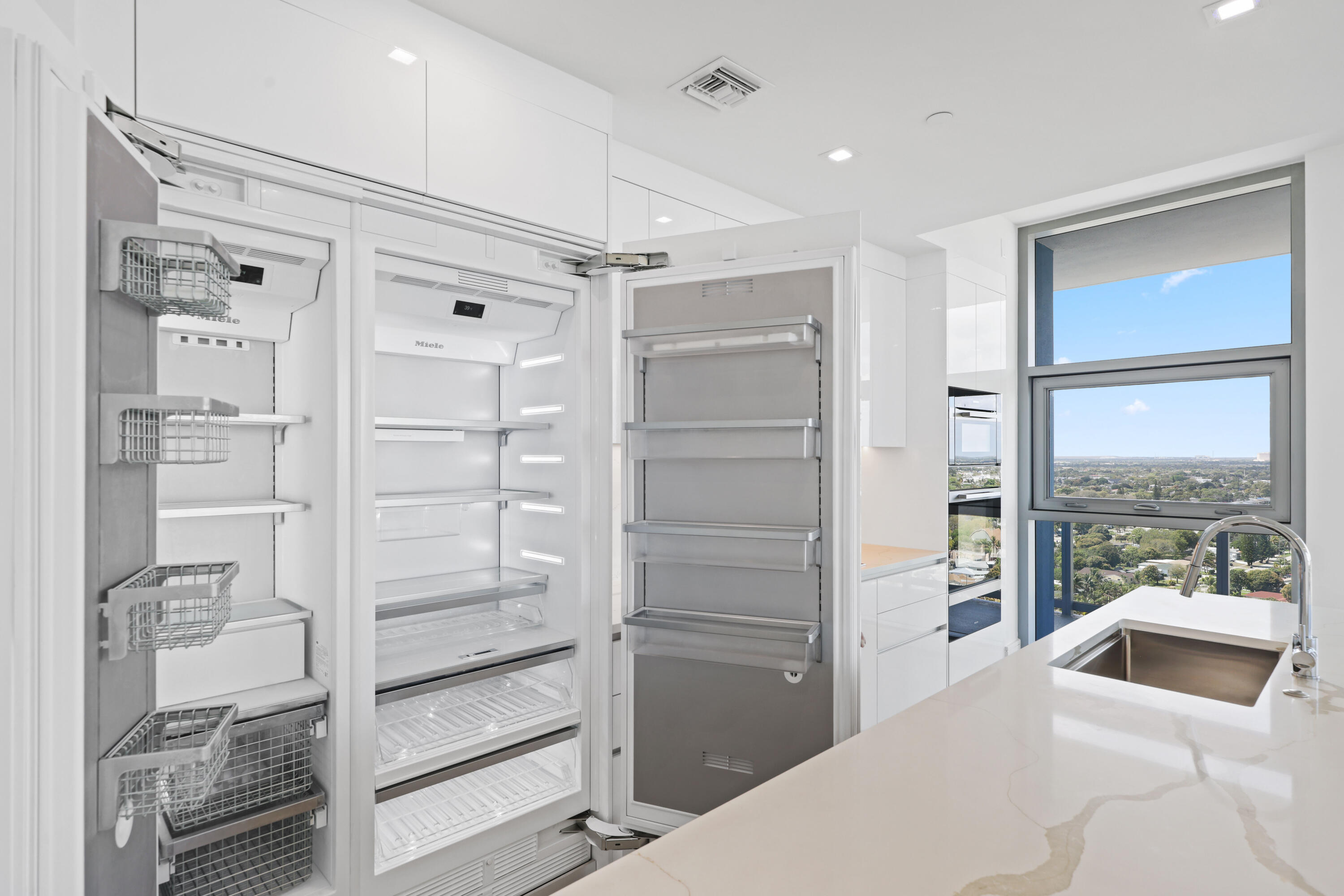 220 Lake Shore Drive 1823