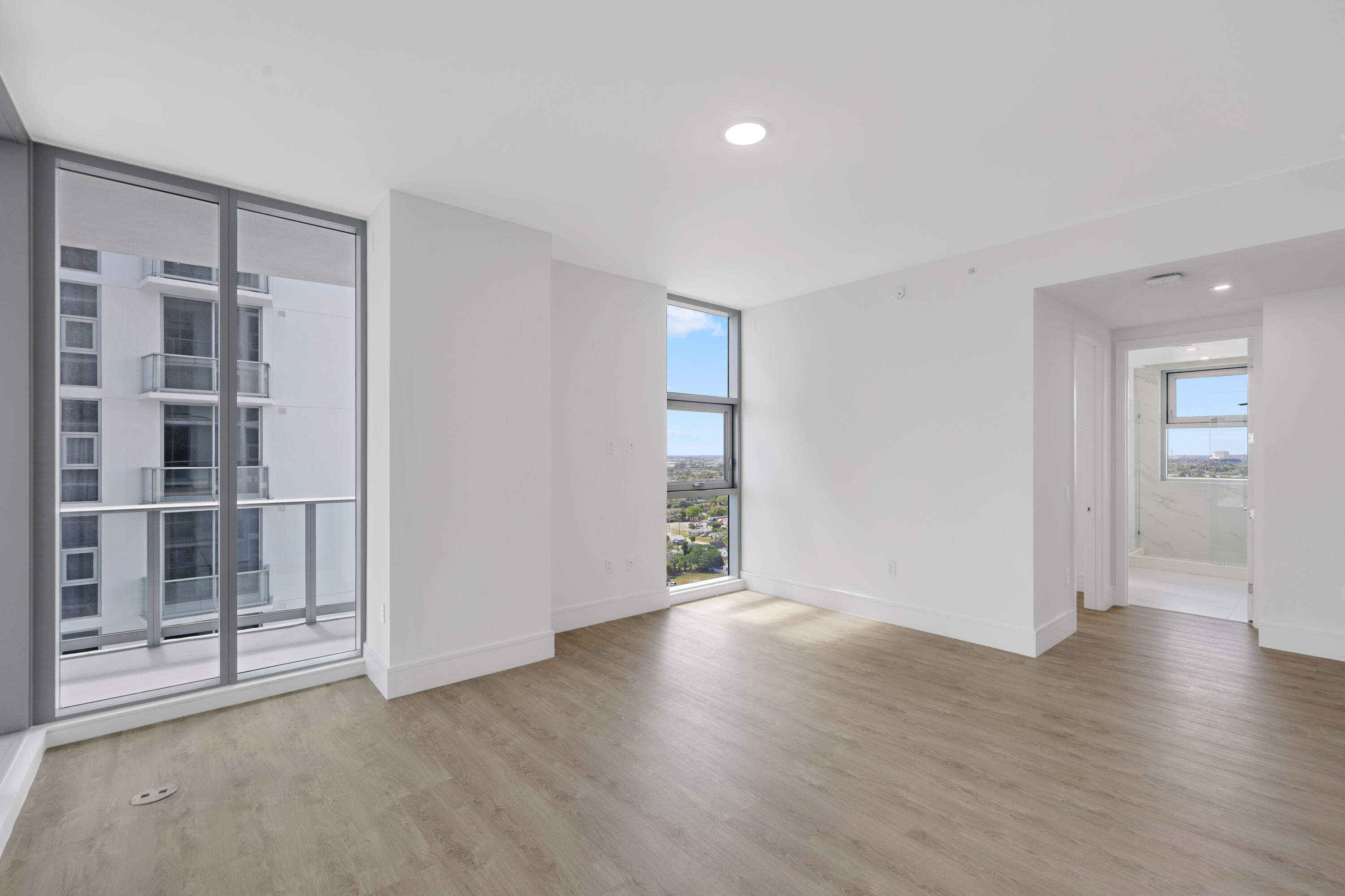 220 Lake Shore Drive 1823