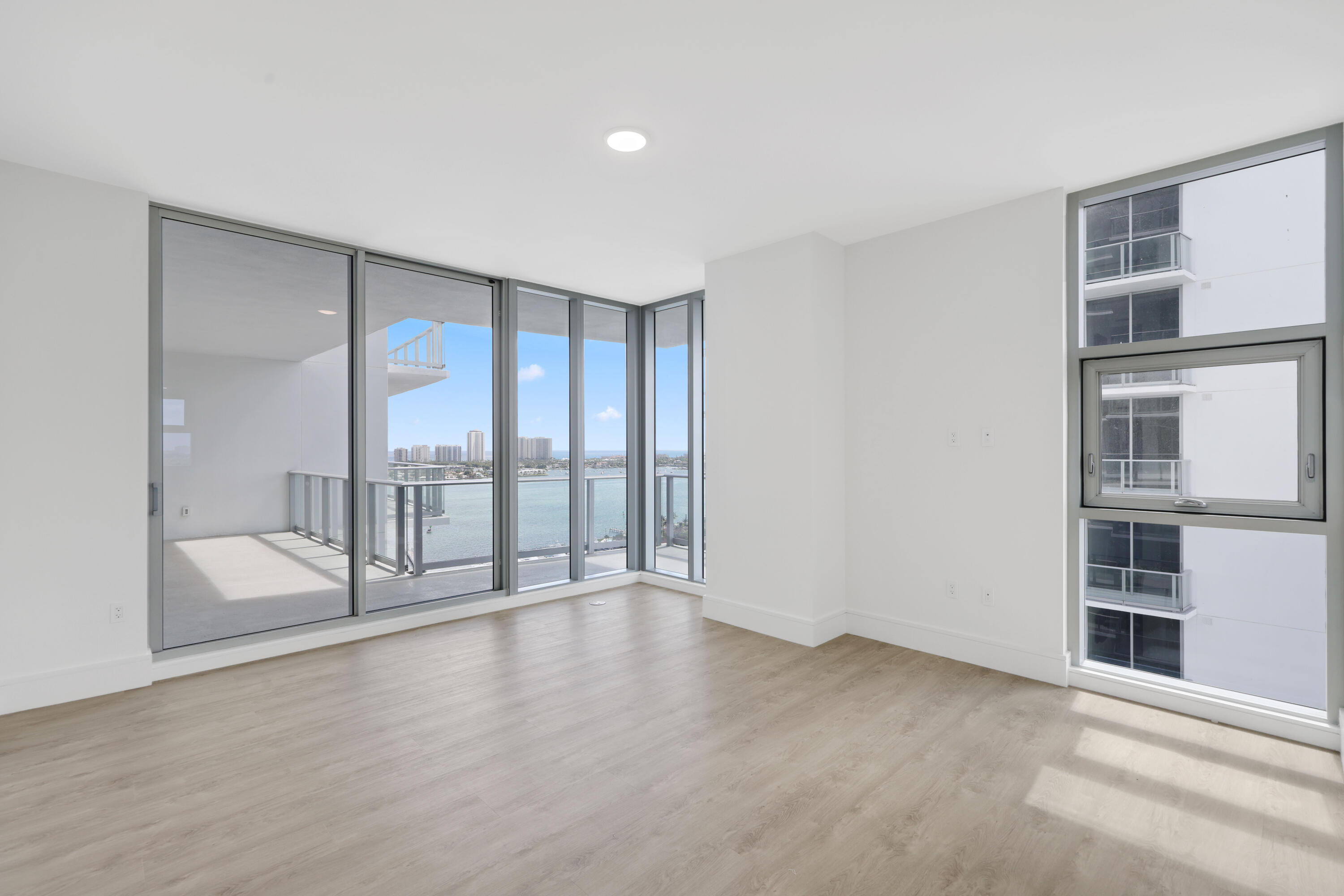 220 Lake Shore Drive 1823