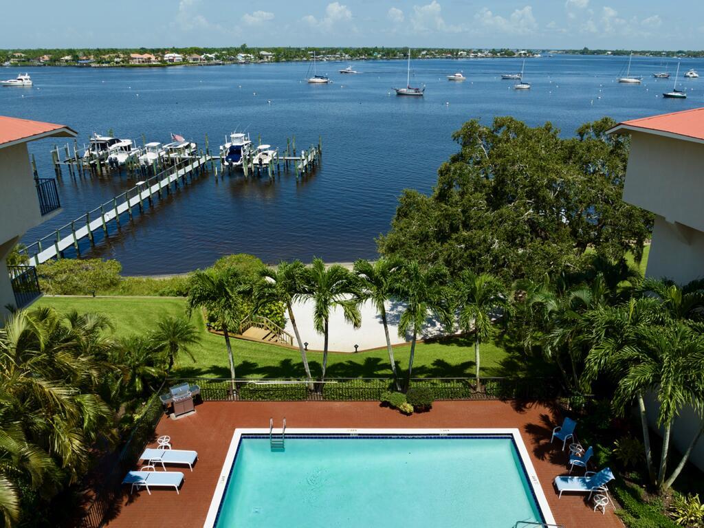624 SW Saint Lucie Crescent 308