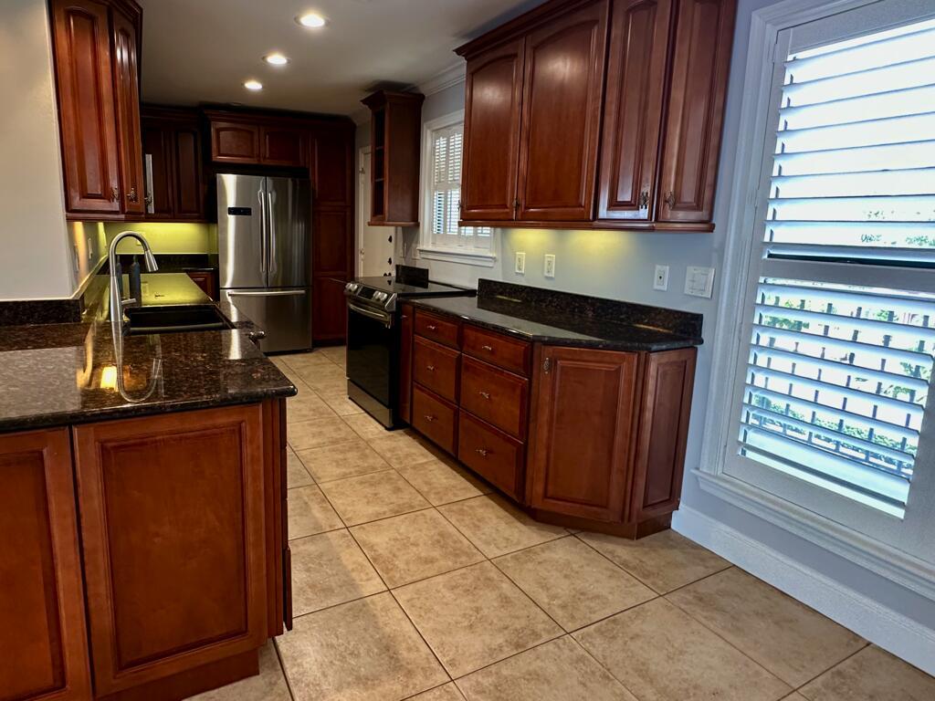 624 SW Saint Lucie Crescent 308