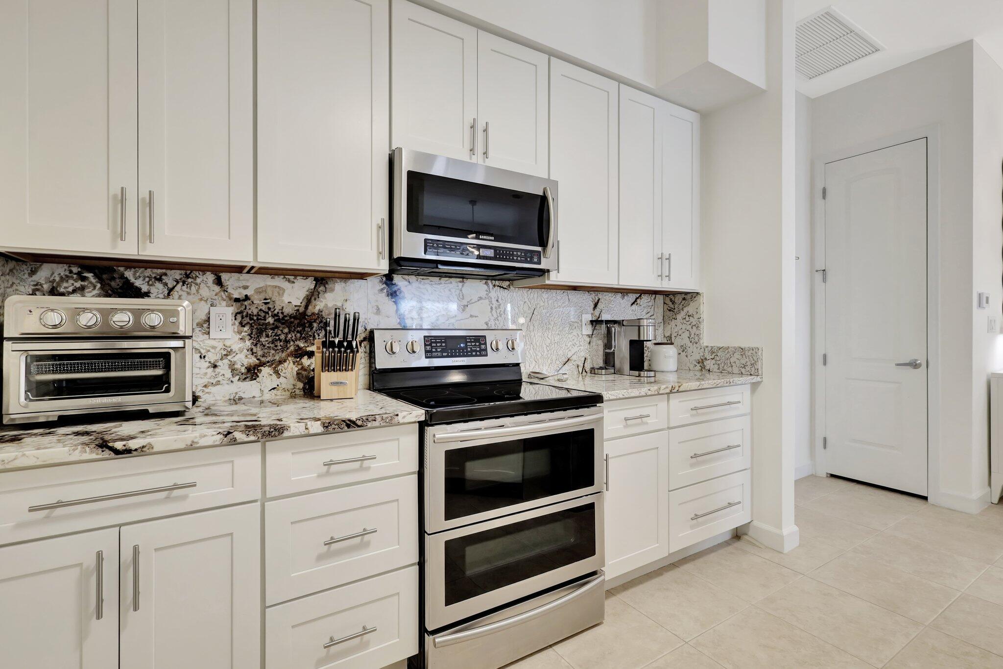 801 S Olive Avenue 1620