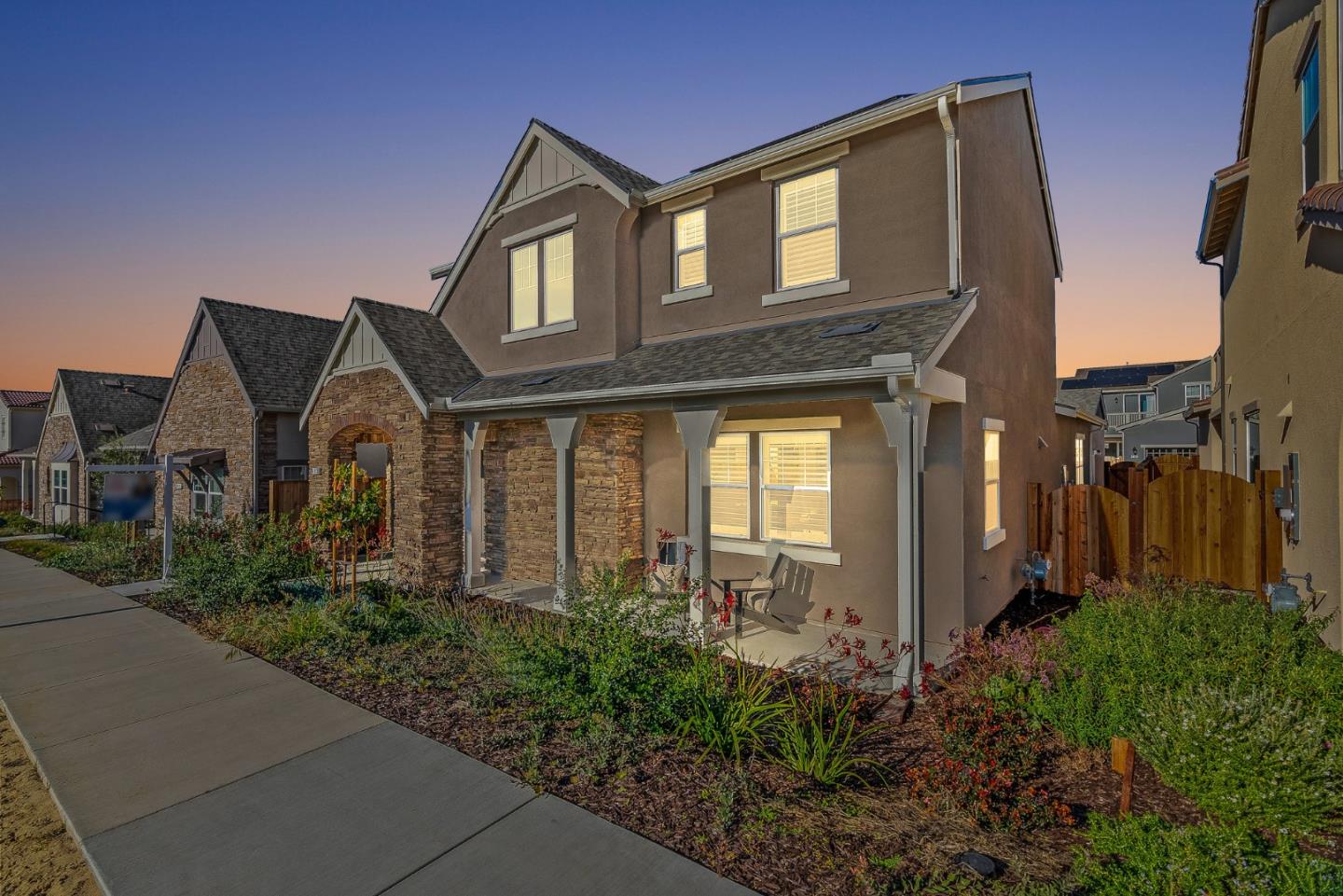 493 Heights DR