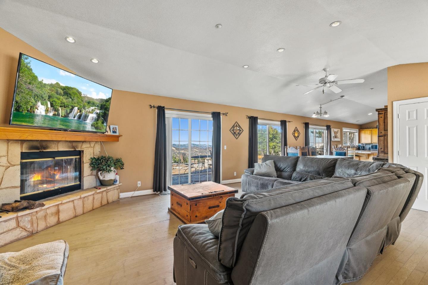 350 San Benancio Road