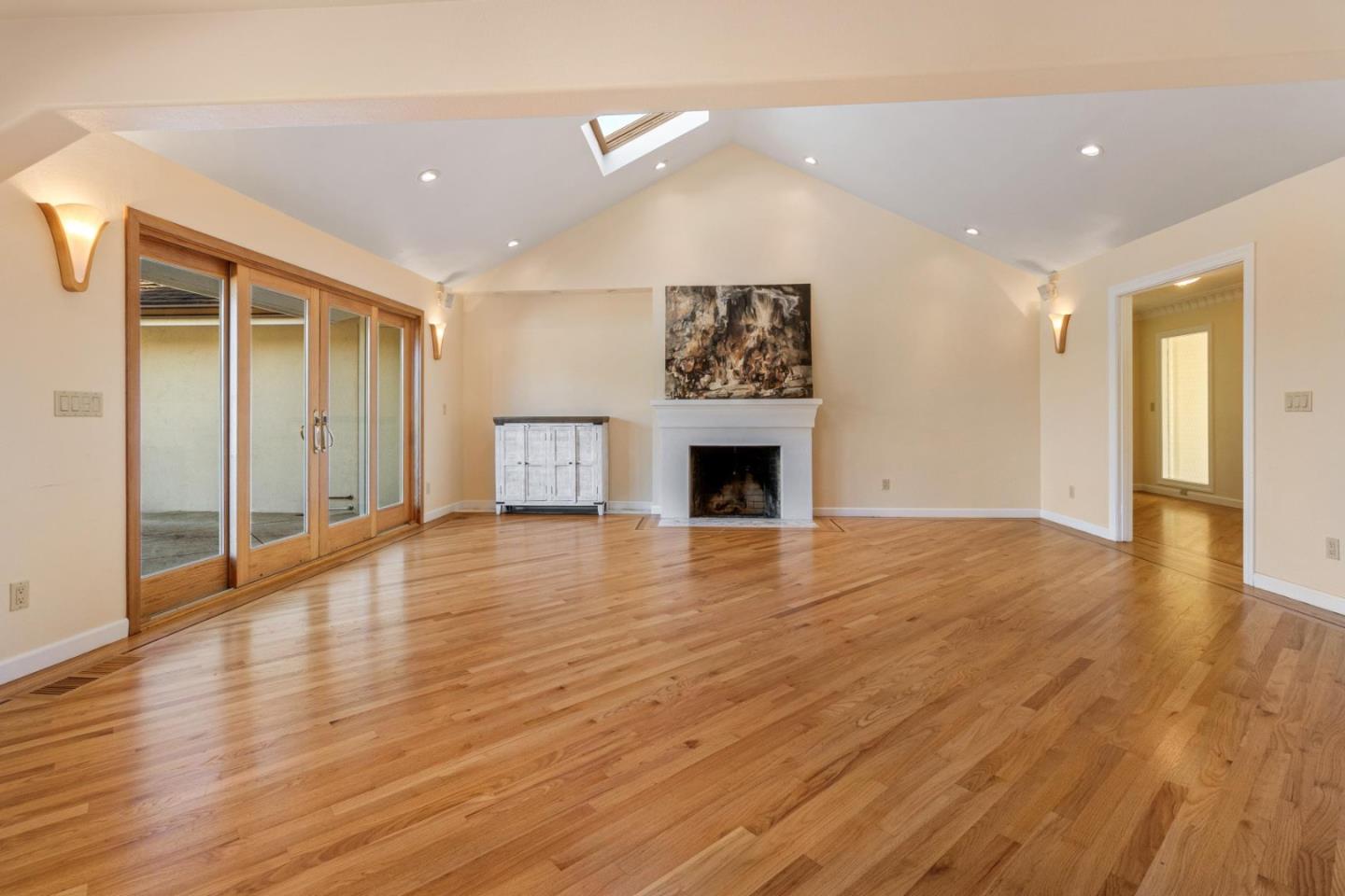 900 East Bel Mar Drive