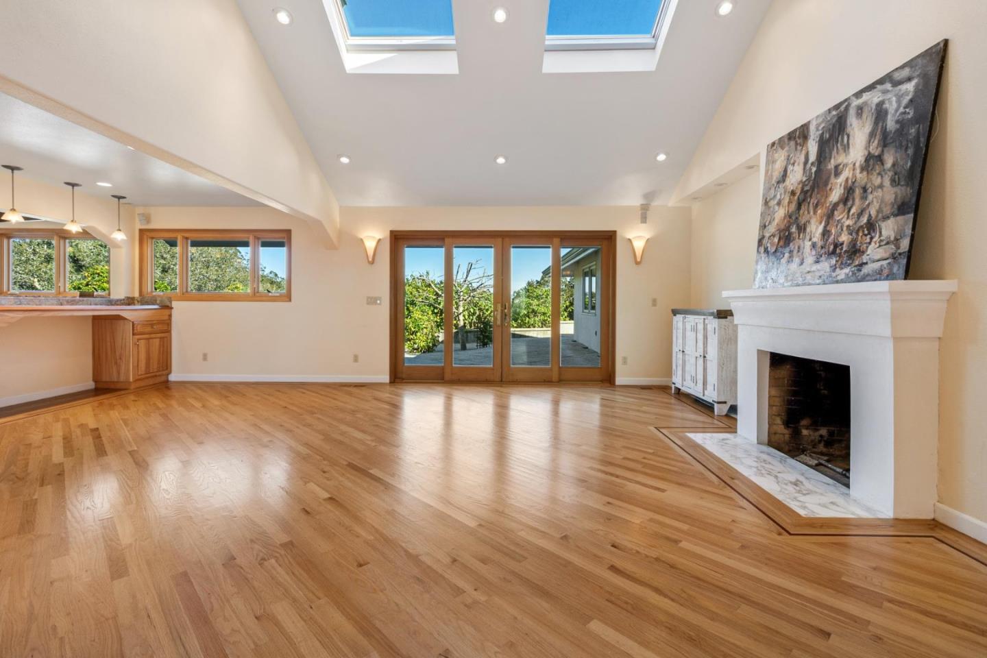 900 East Bel Mar Drive