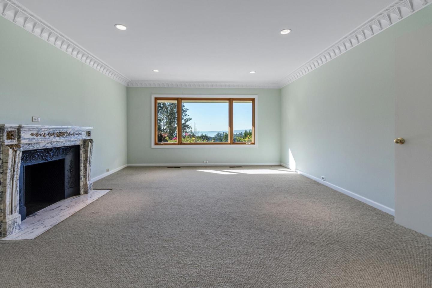 900 East Bel Mar Drive