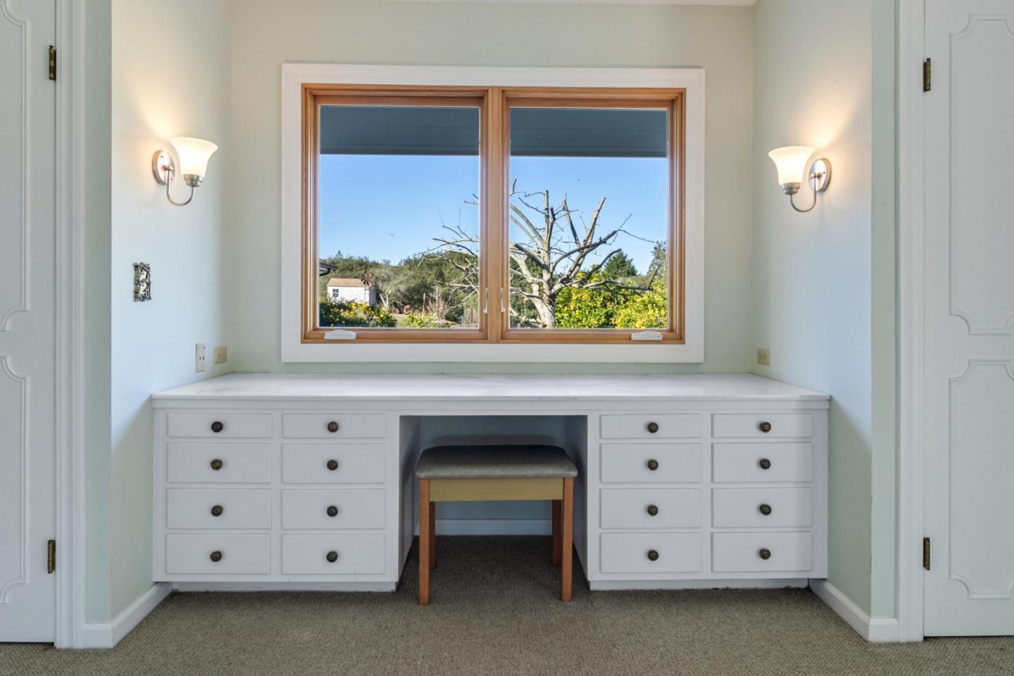 900 East Bel Mar Drive