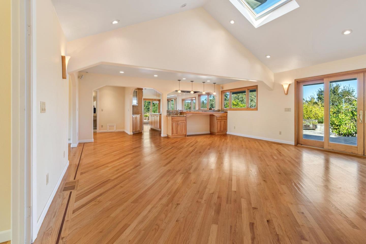 900 East Bel Mar Drive