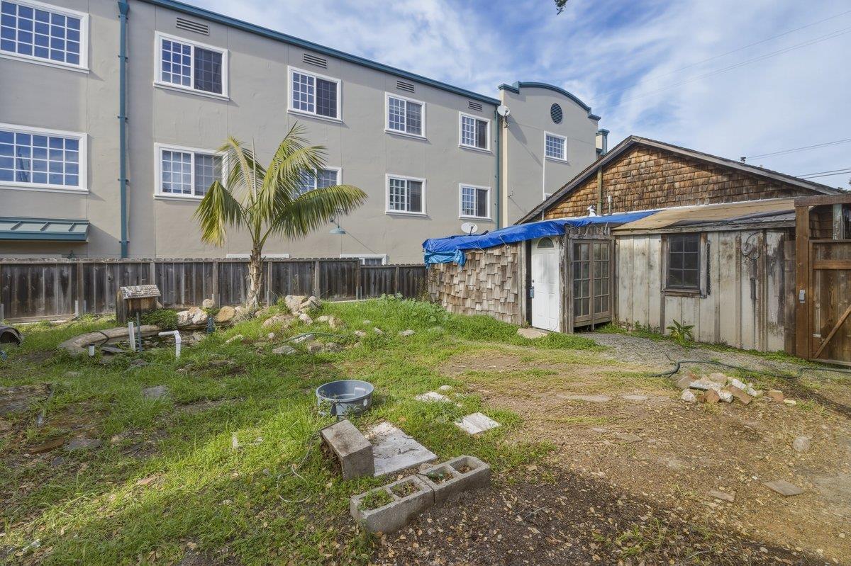 529 Wave Street