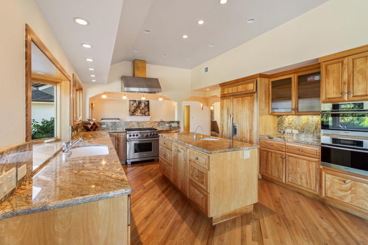 900 E Bel Mar DR