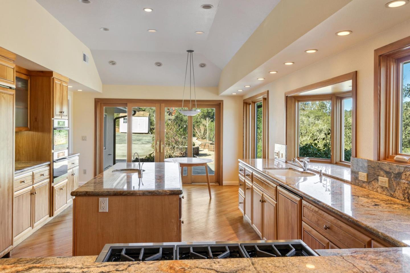 900 E Bel Mar DR