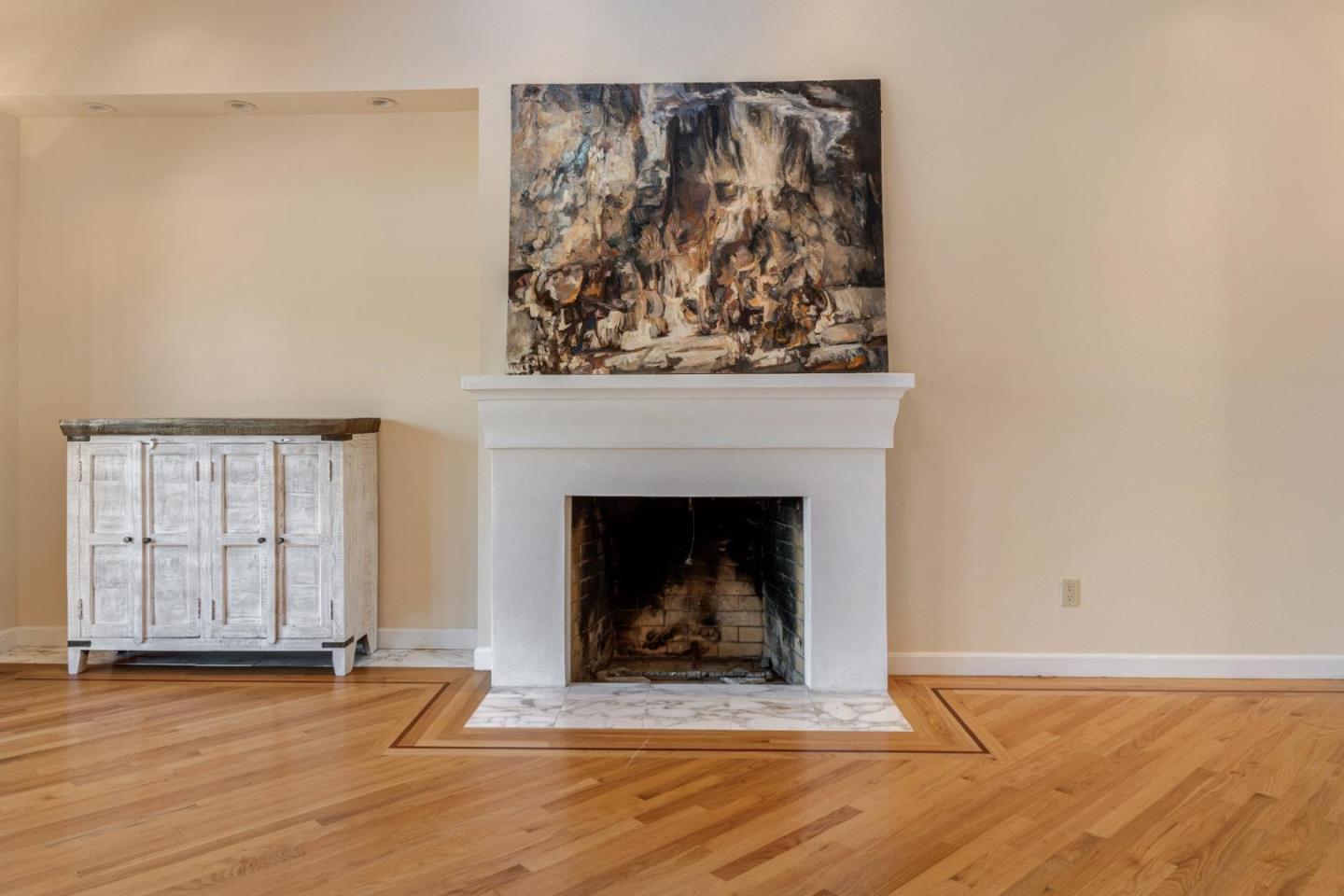 900 E Bel Mar DR