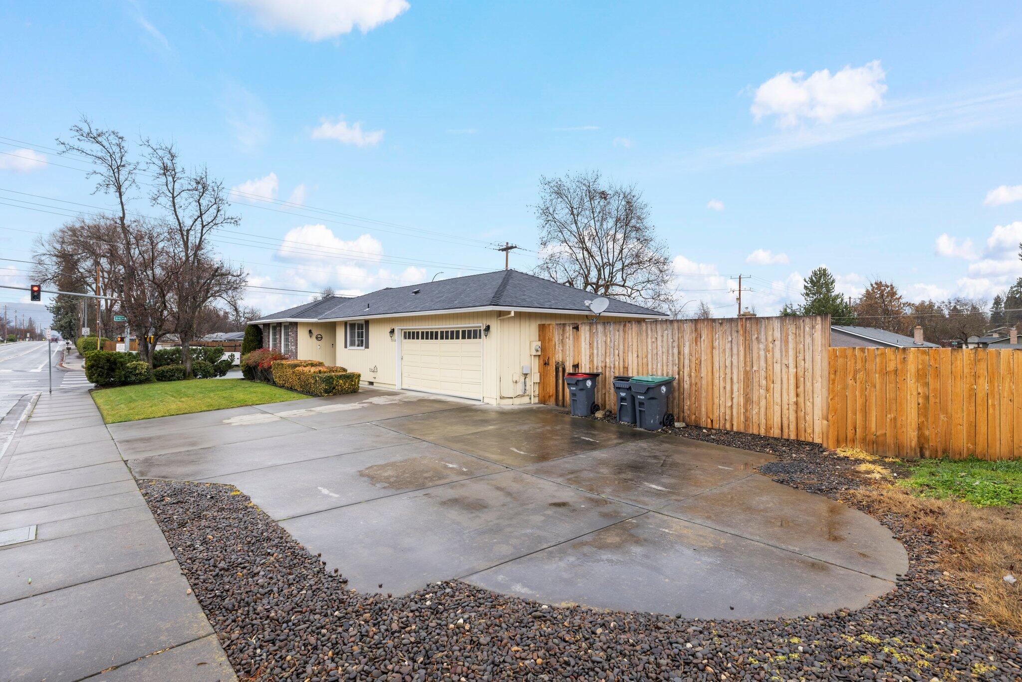 2501 Roberts Road