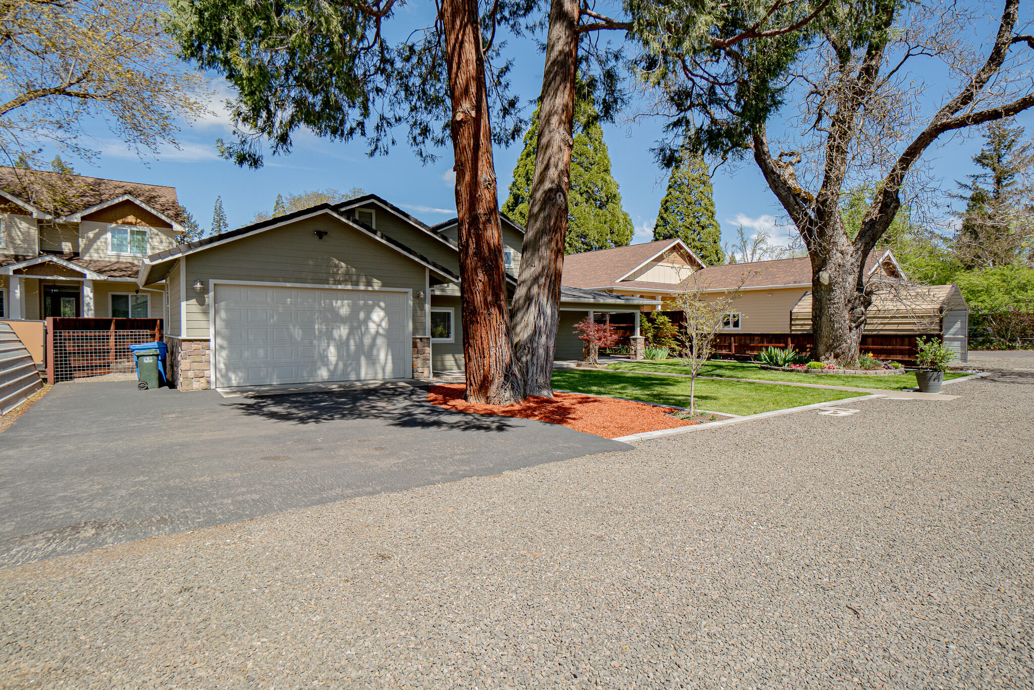 816 S Shasta Avenue